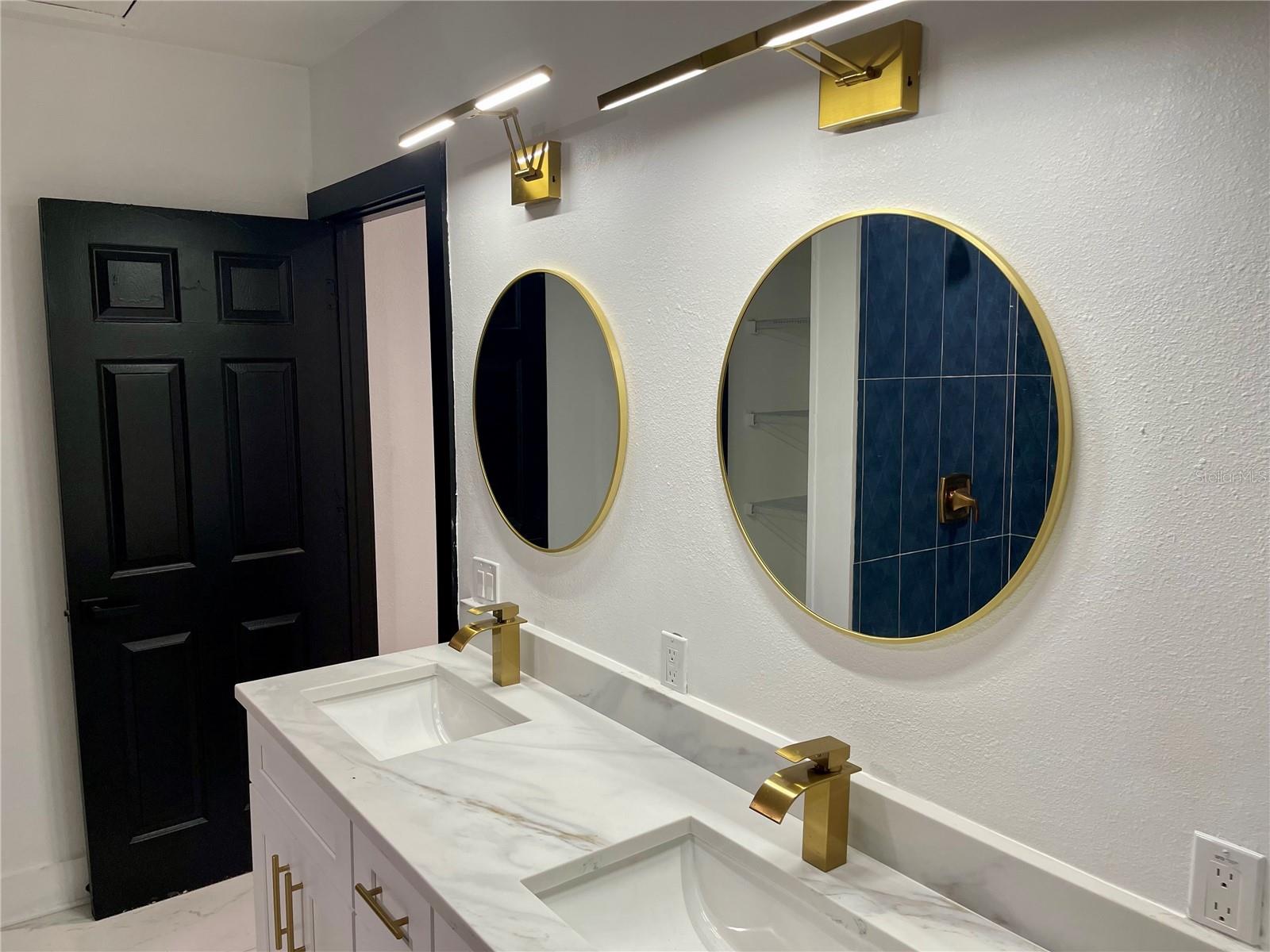 Image 16 of 17 For 2118 Venus Street