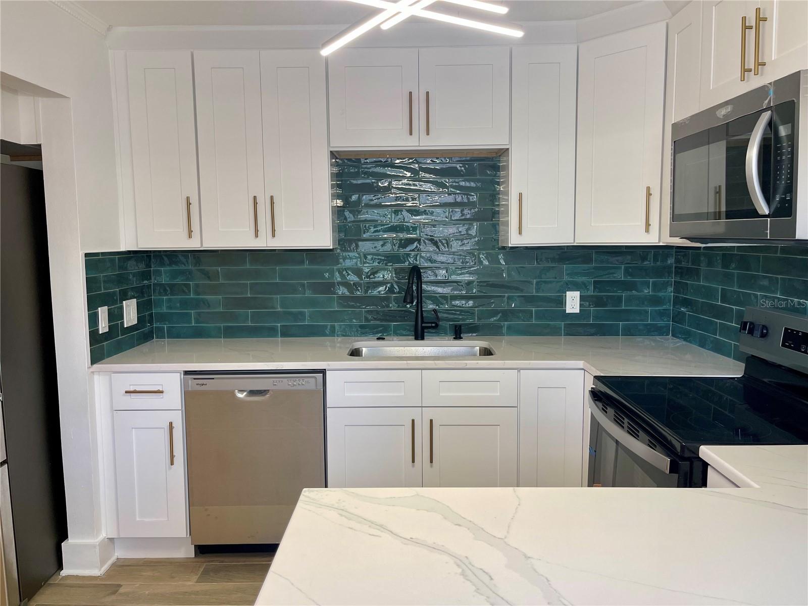 Image 3 of 17 For 2118 Venus Street