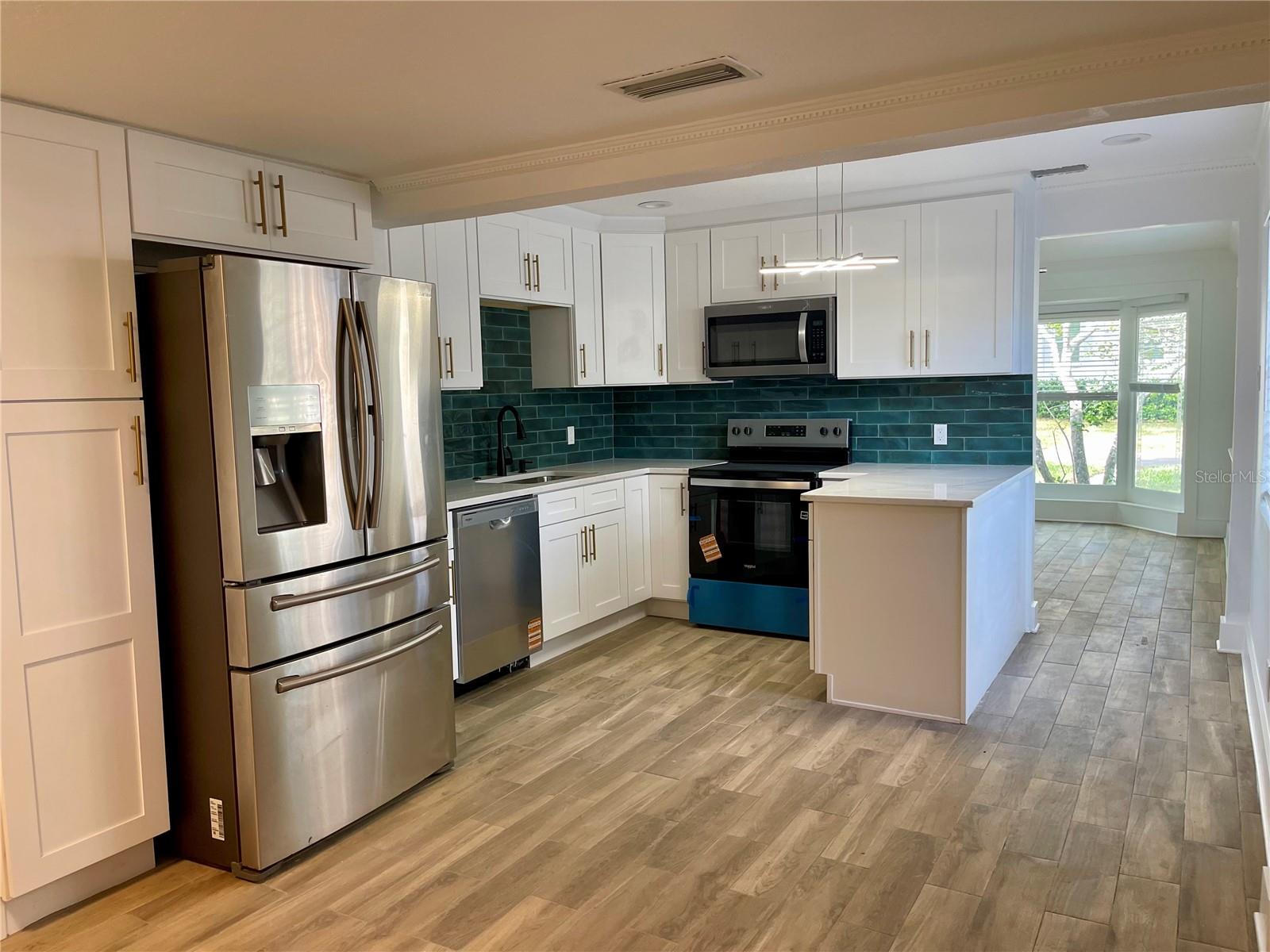 Image 4 of 17 For 2118 Venus Street