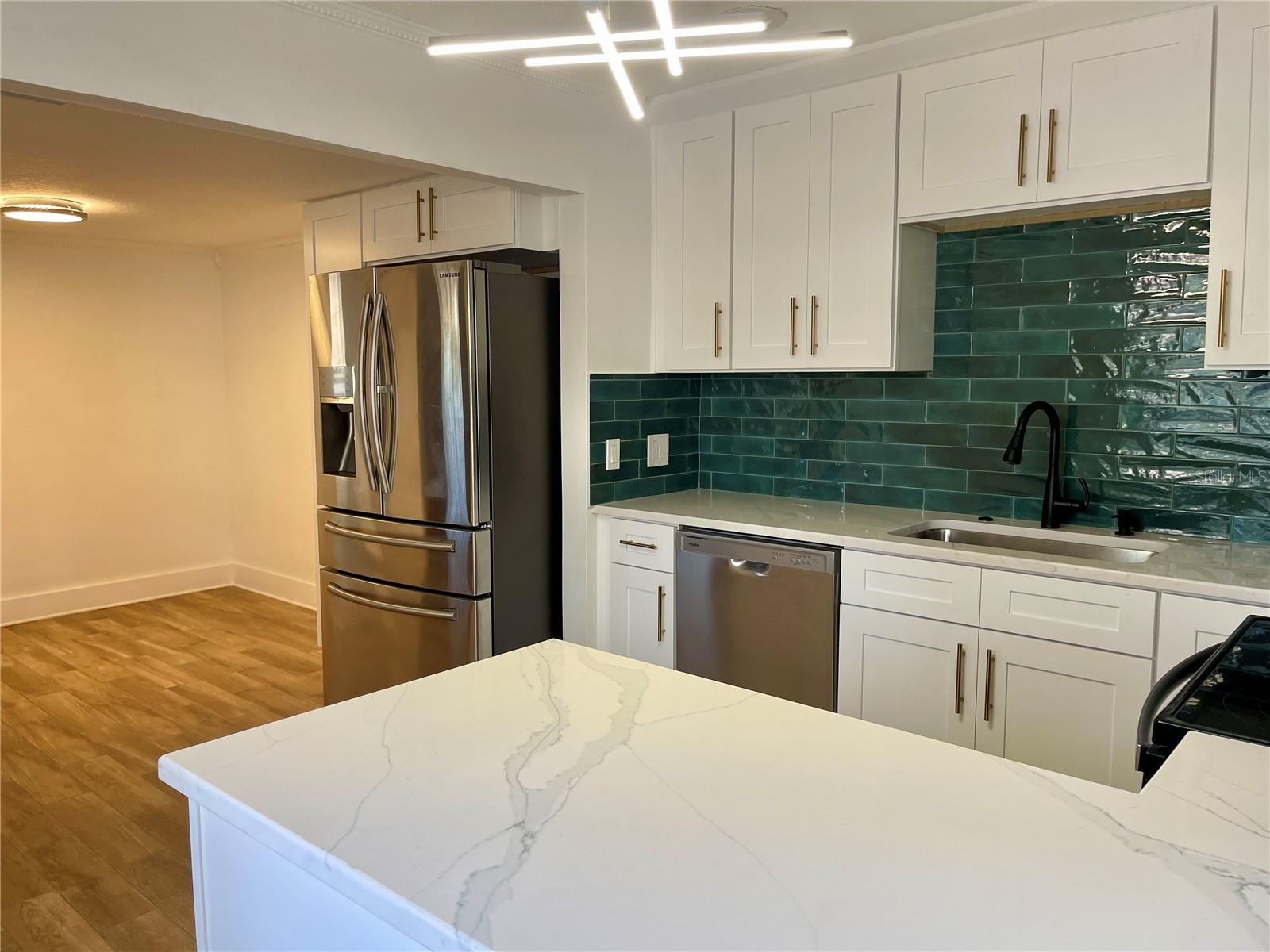 Image 5 of 17 For 2118 Venus Street