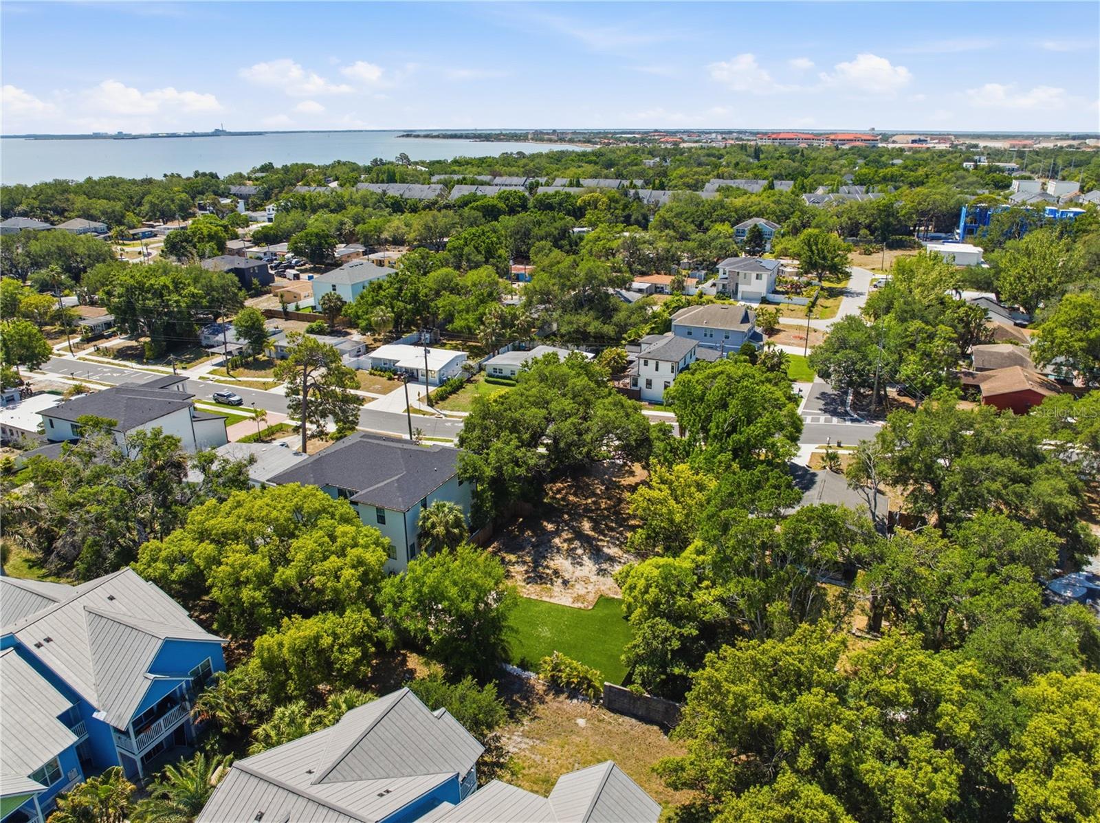 Image 4 of 21 For 2929 Averill Avenue