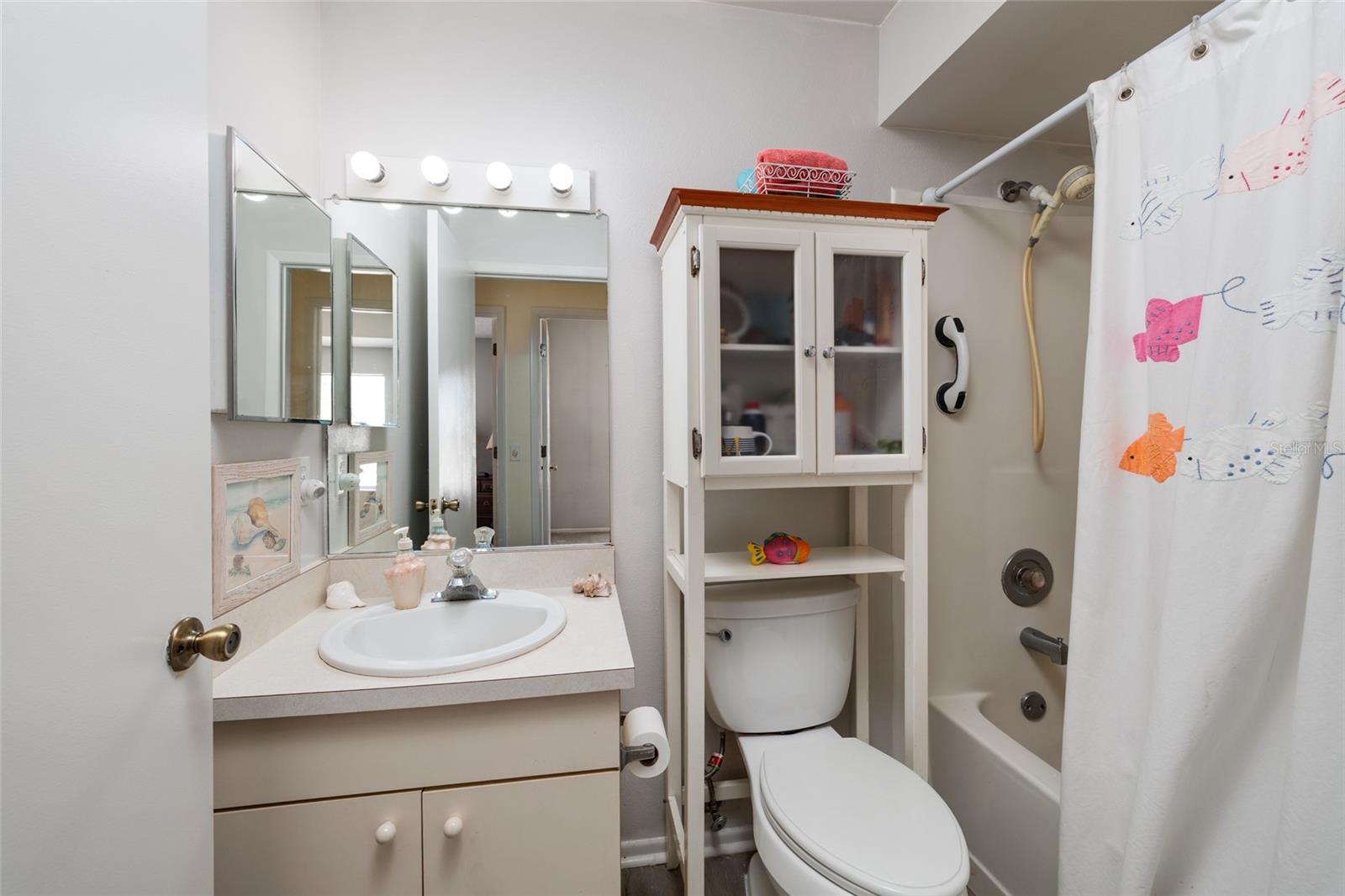 Image 14 of 30 For 6201 61st Court E