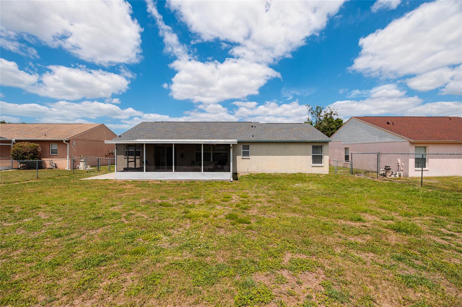 Image 18 of 30 For 6201 61st Court E