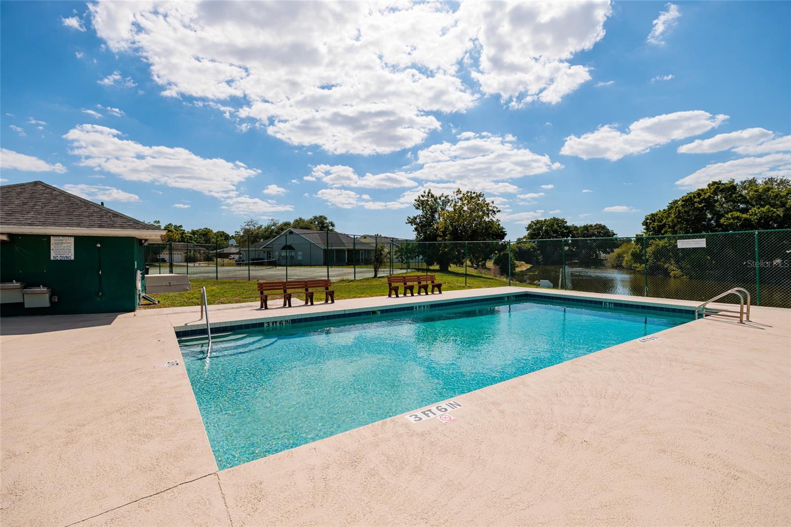 Image 20 of 30 For 6201 61st Court E