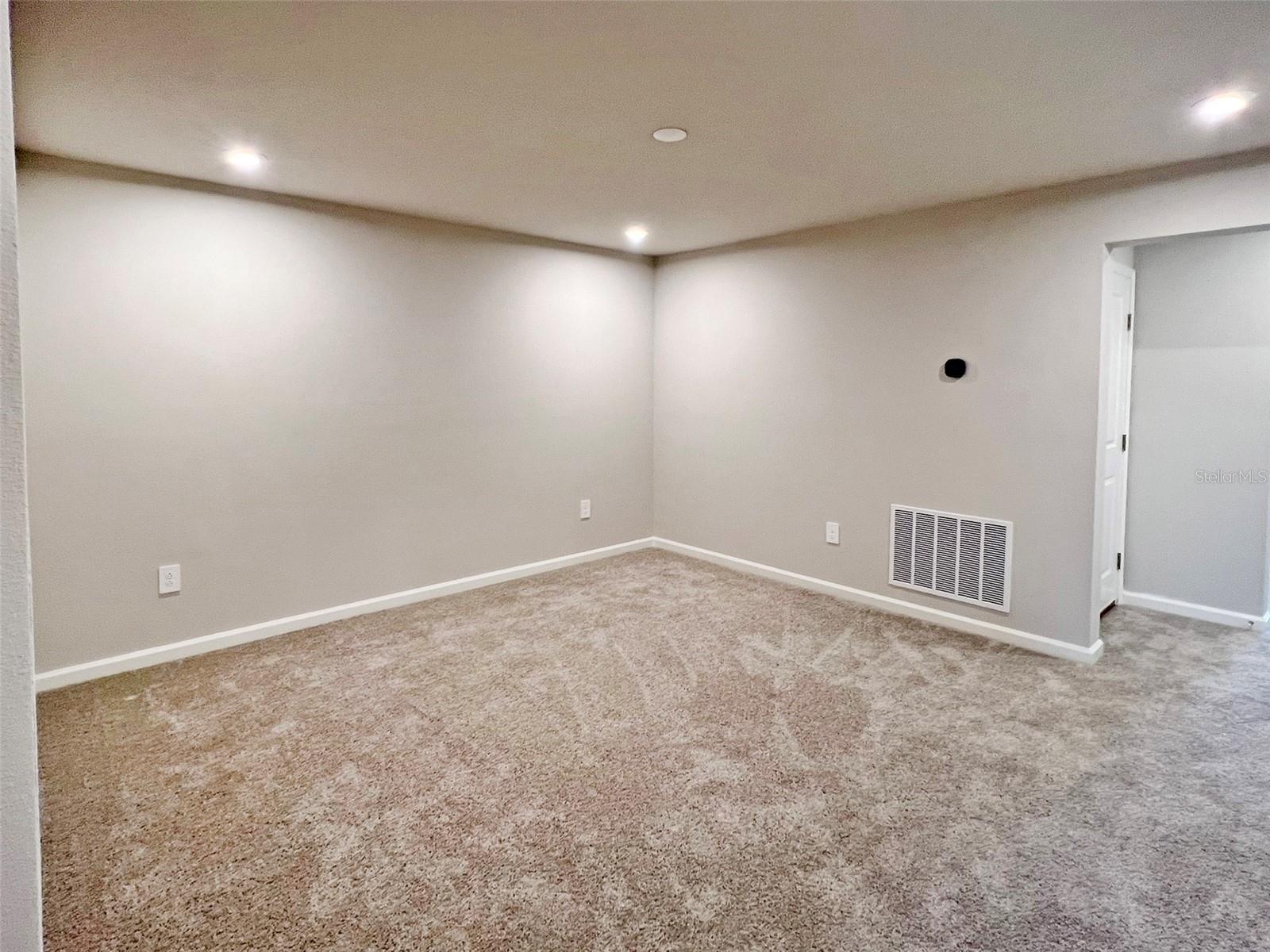 Image 16 of 31 For 3228 Sunrise Spring Place