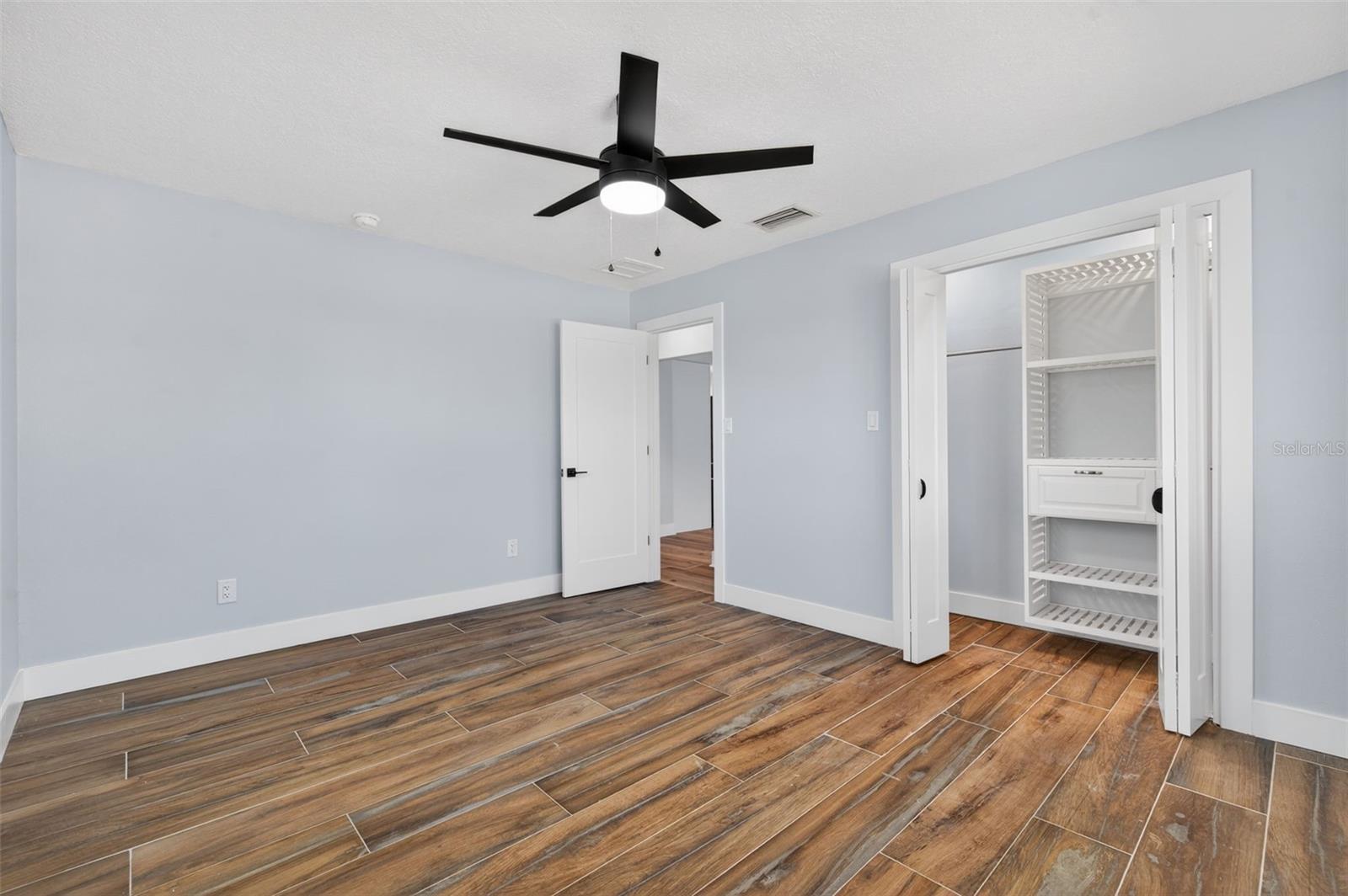 Image 12 of 49 For 1841 Douglas Avenue