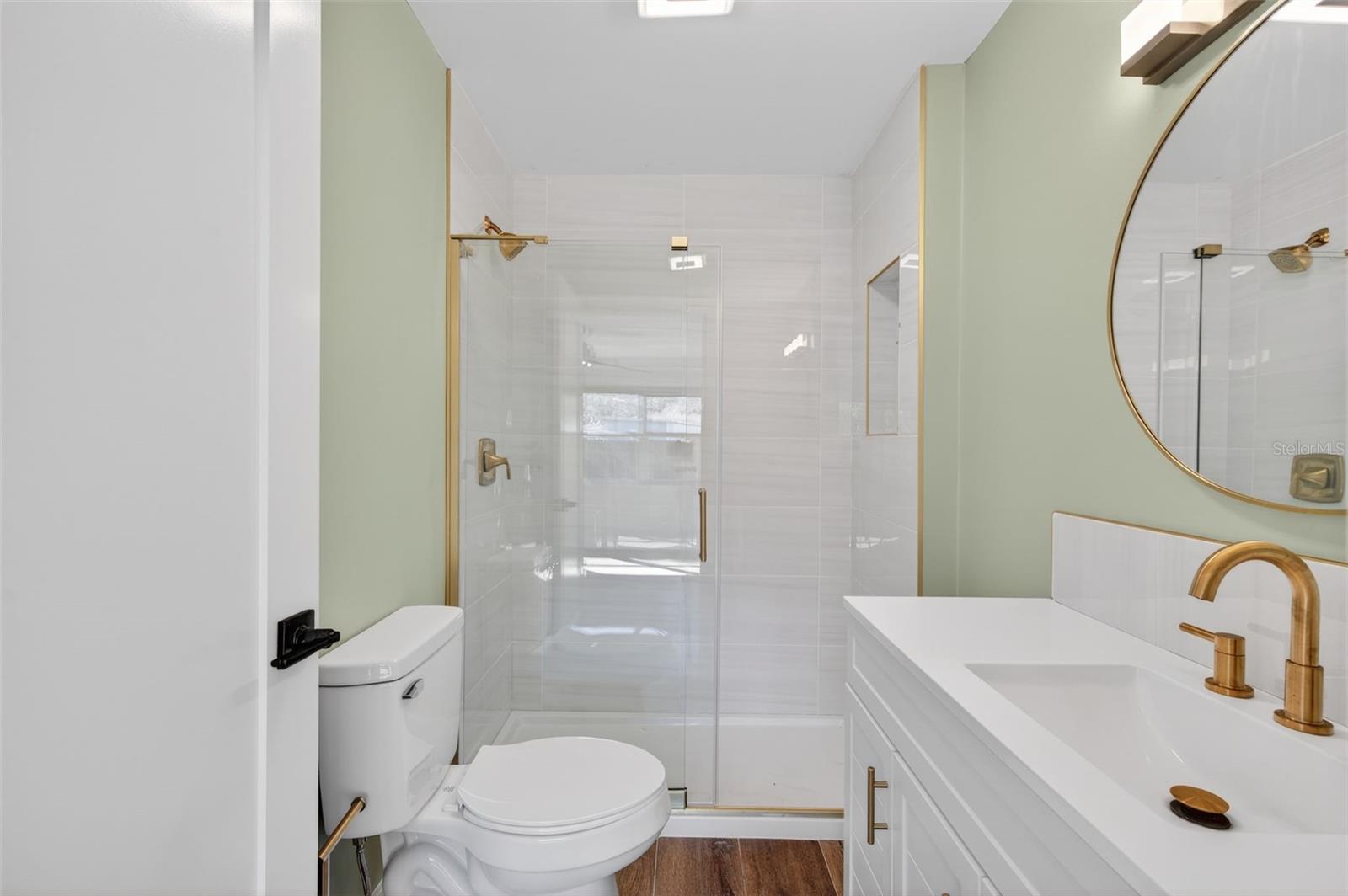 Image 21 of 49 For 1841 Douglas Avenue