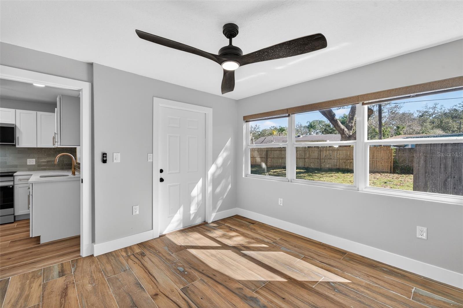 Image 25 of 49 For 1841 Douglas Avenue