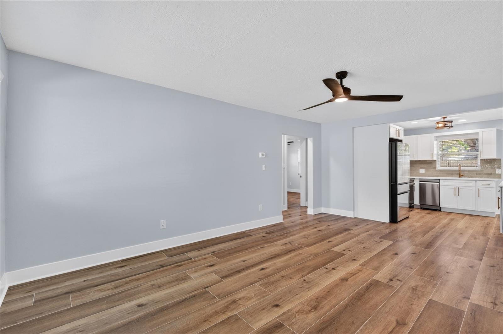 Image 6 of 49 For 1841 Douglas Avenue