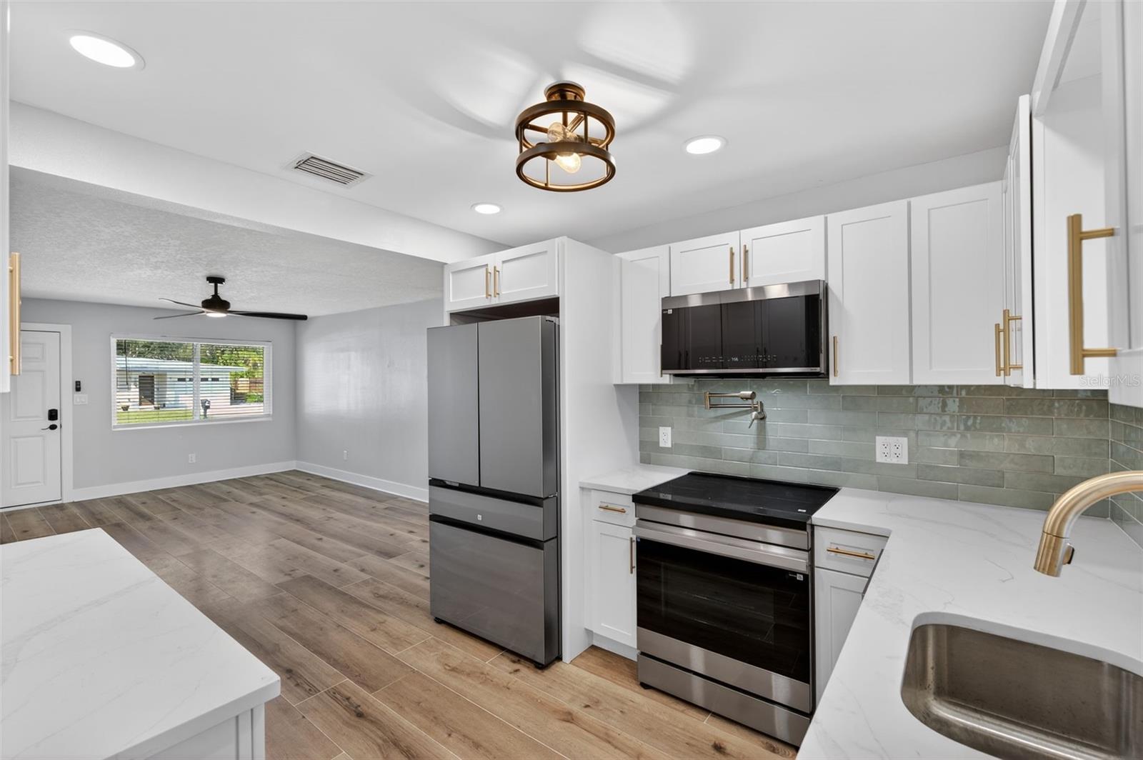 Image 9 of 49 For 1841 Douglas Avenue