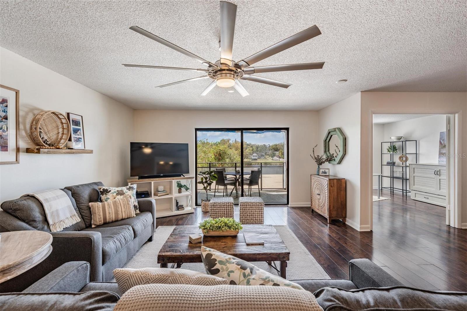 Image 15 of 49 For 2780 Riverside Drive 105