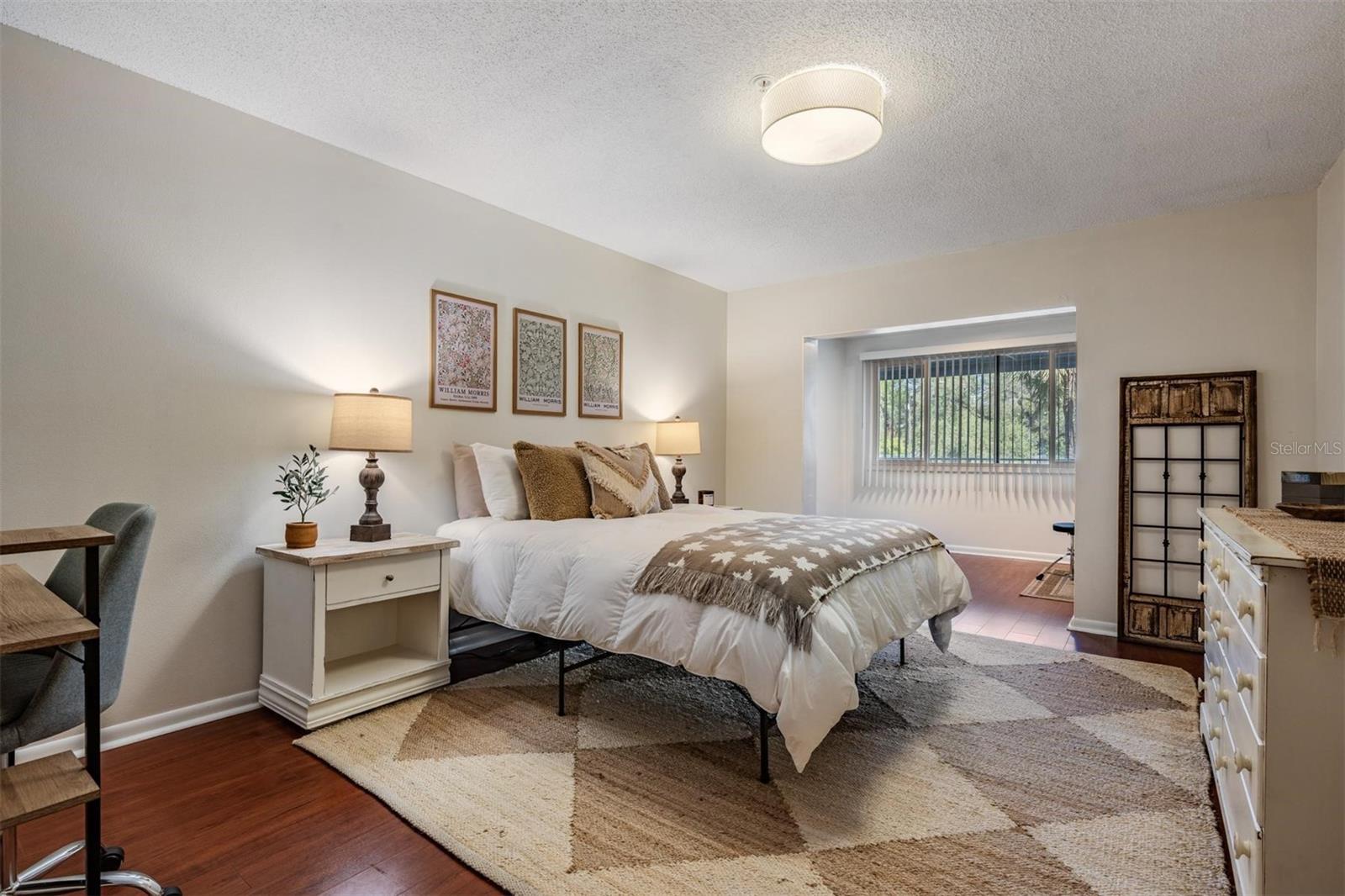 Image 20 of 49 For 2780 Riverside Drive 105