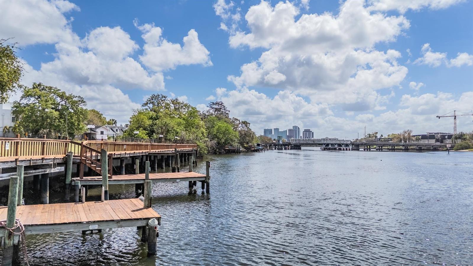 Image 4 of 49 For 2780 Riverside Drive 105