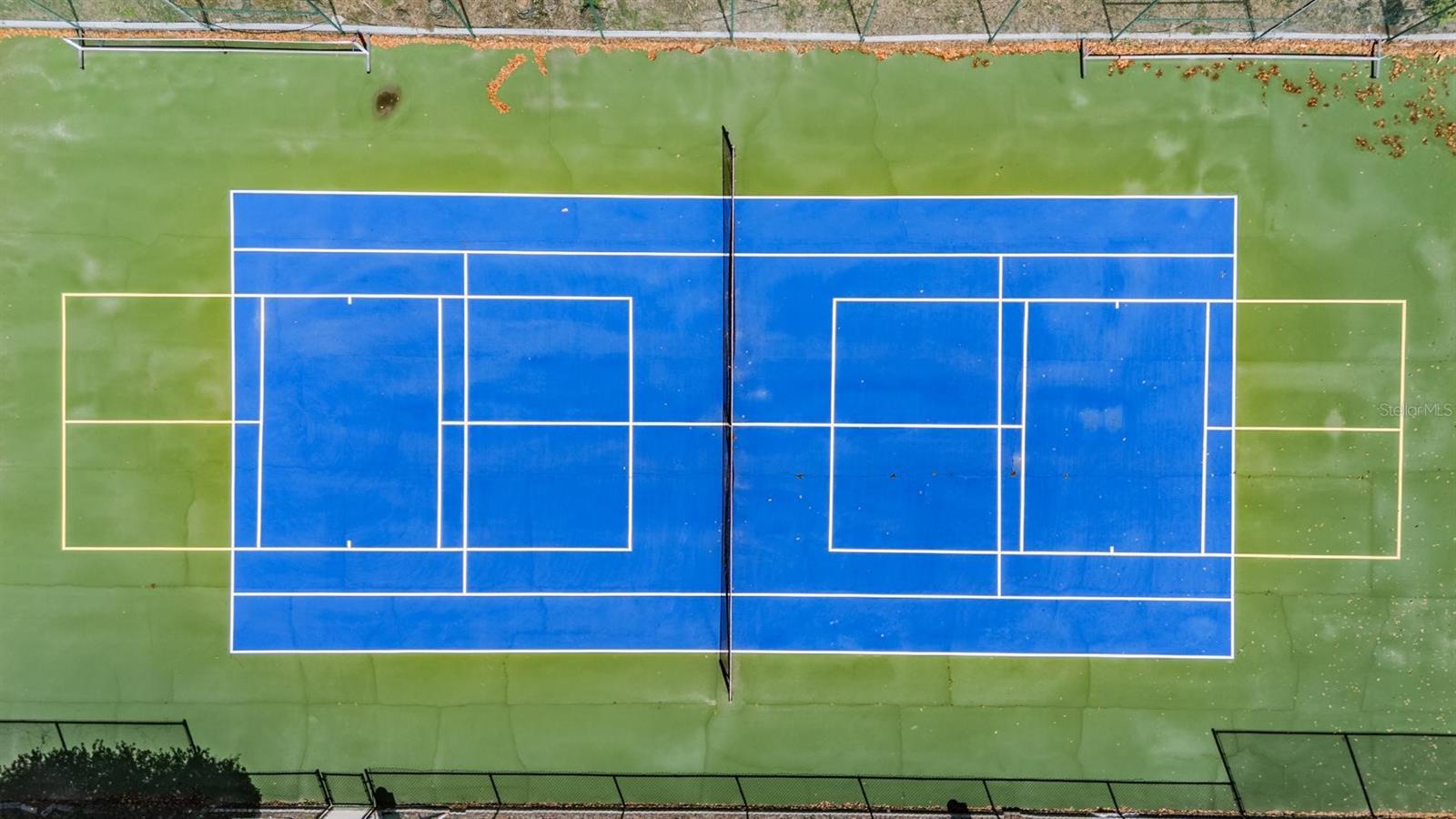 Image 41 of 49 For 2780 Riverside Drive 105