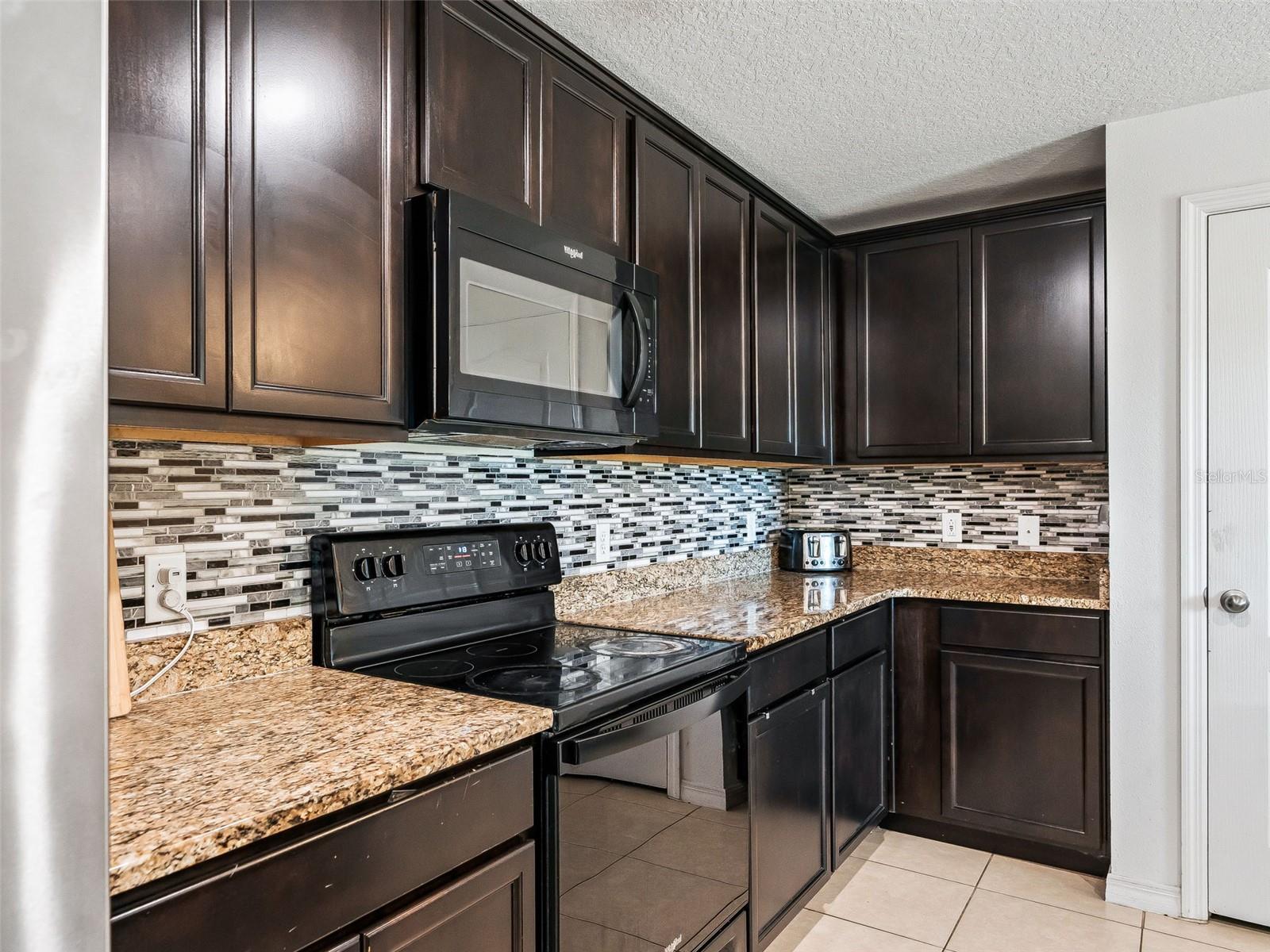 Image 16 of 41 For 7149 Crested Orchid Drive