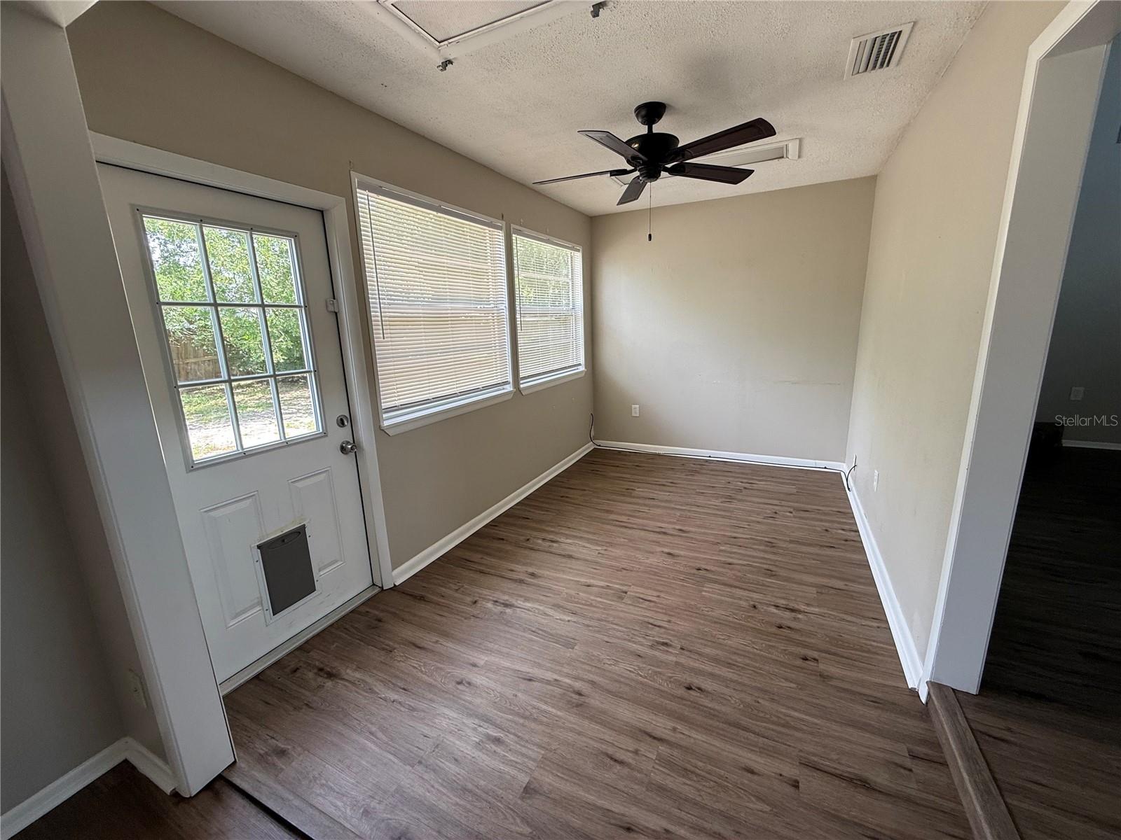 Image 12 of 20 For 712 Hazy Meadow Court