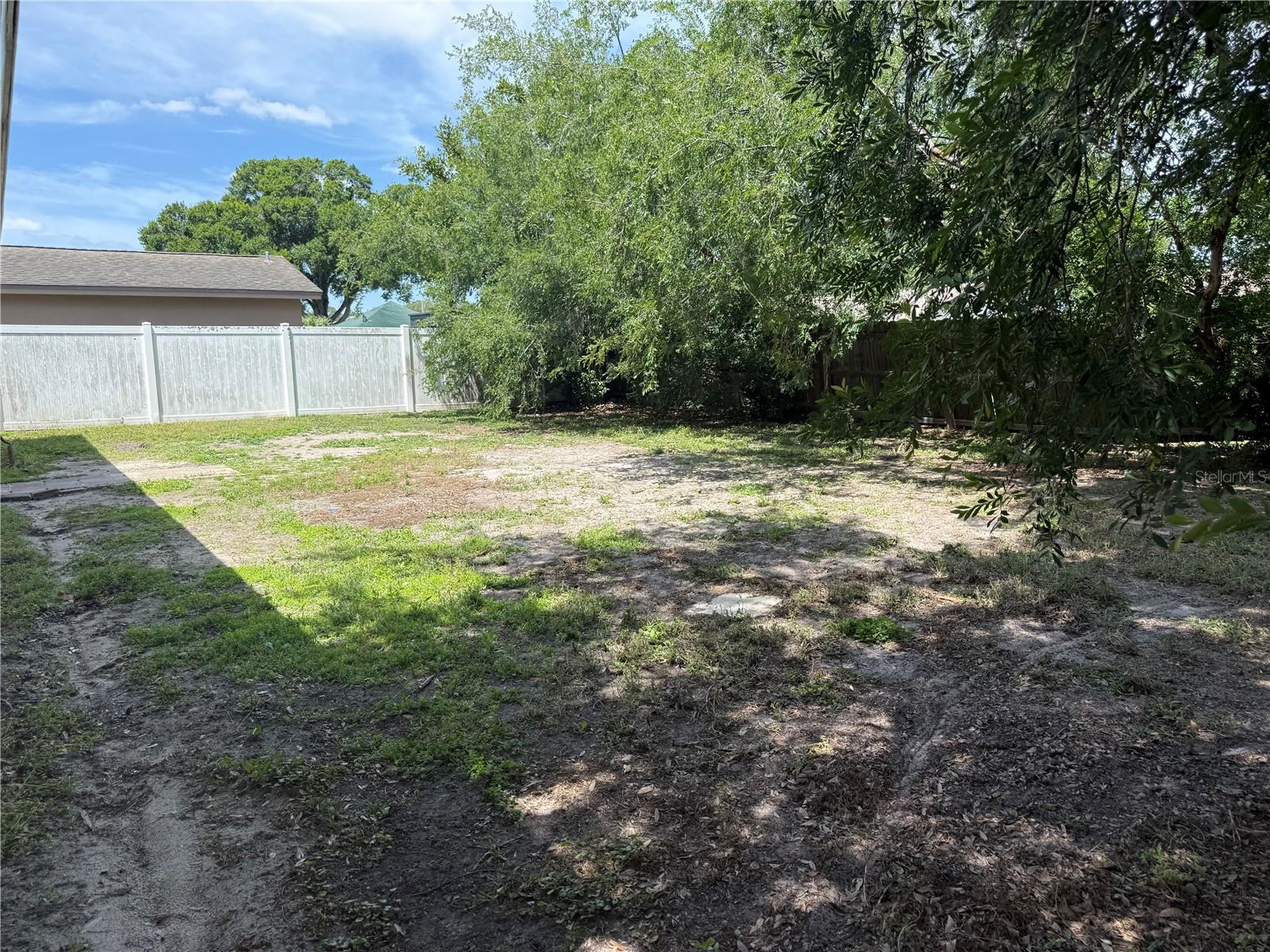 Image 7 of 20 For 712 Hazy Meadow Court