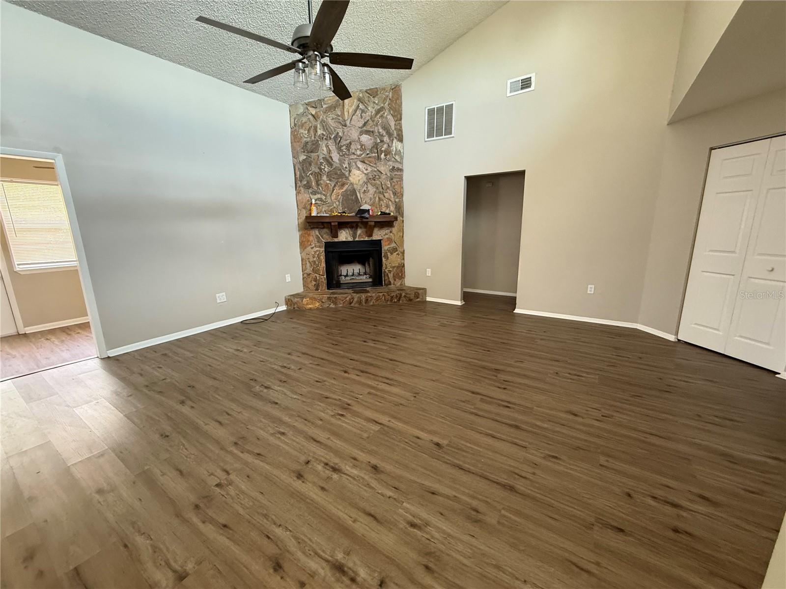 Image 8 of 20 For 712 Hazy Meadow Court