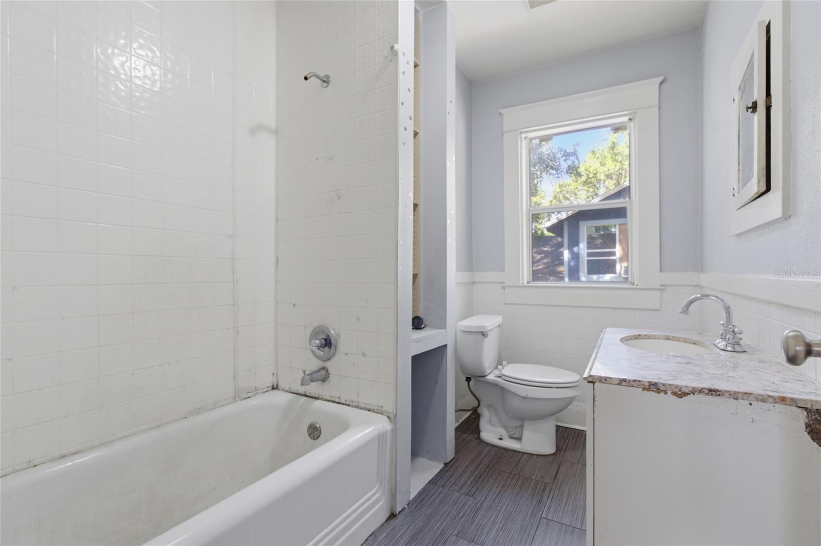 Image 15 of 21 For 917 26th Avenue