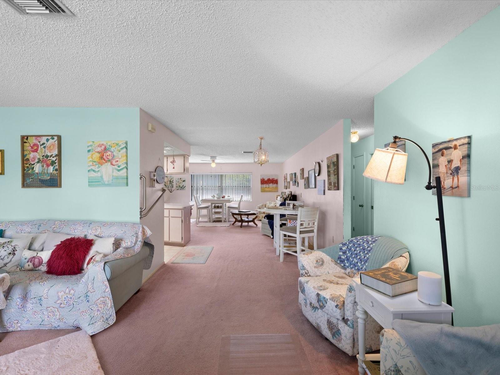 Image 5 of 41 For 11443 Nature Trail