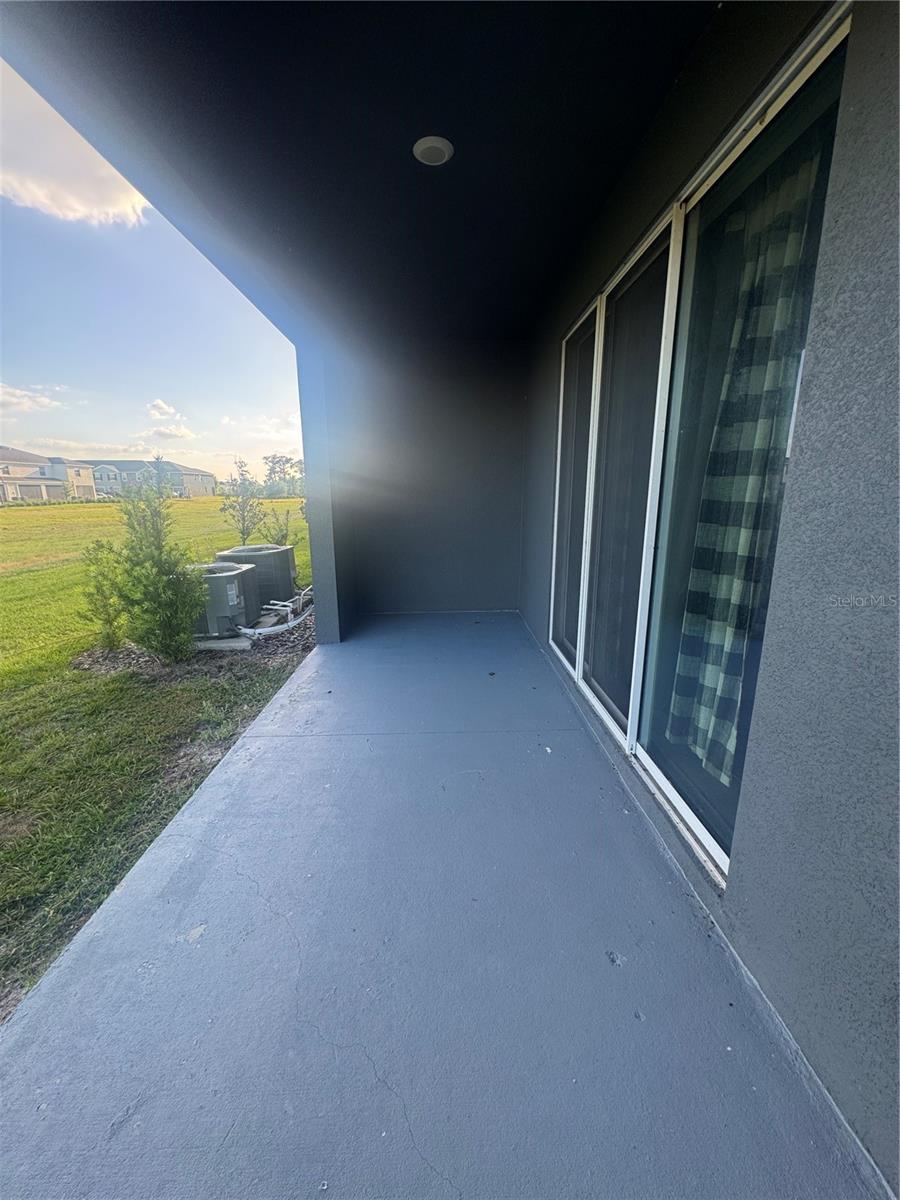 Image 10 of 11 For 33074 Tulip Petal Lane