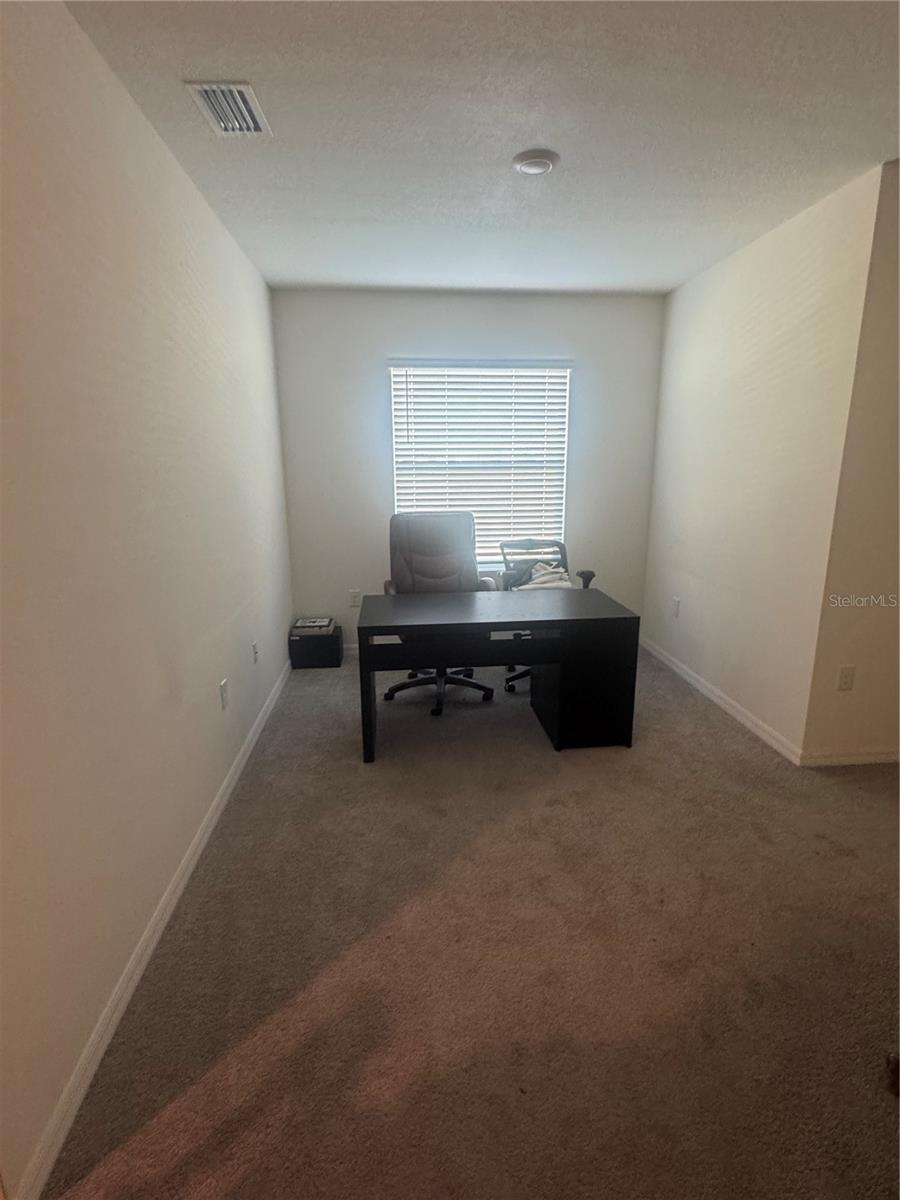 Image 9 of 11 For 33074 Tulip Petal Lane