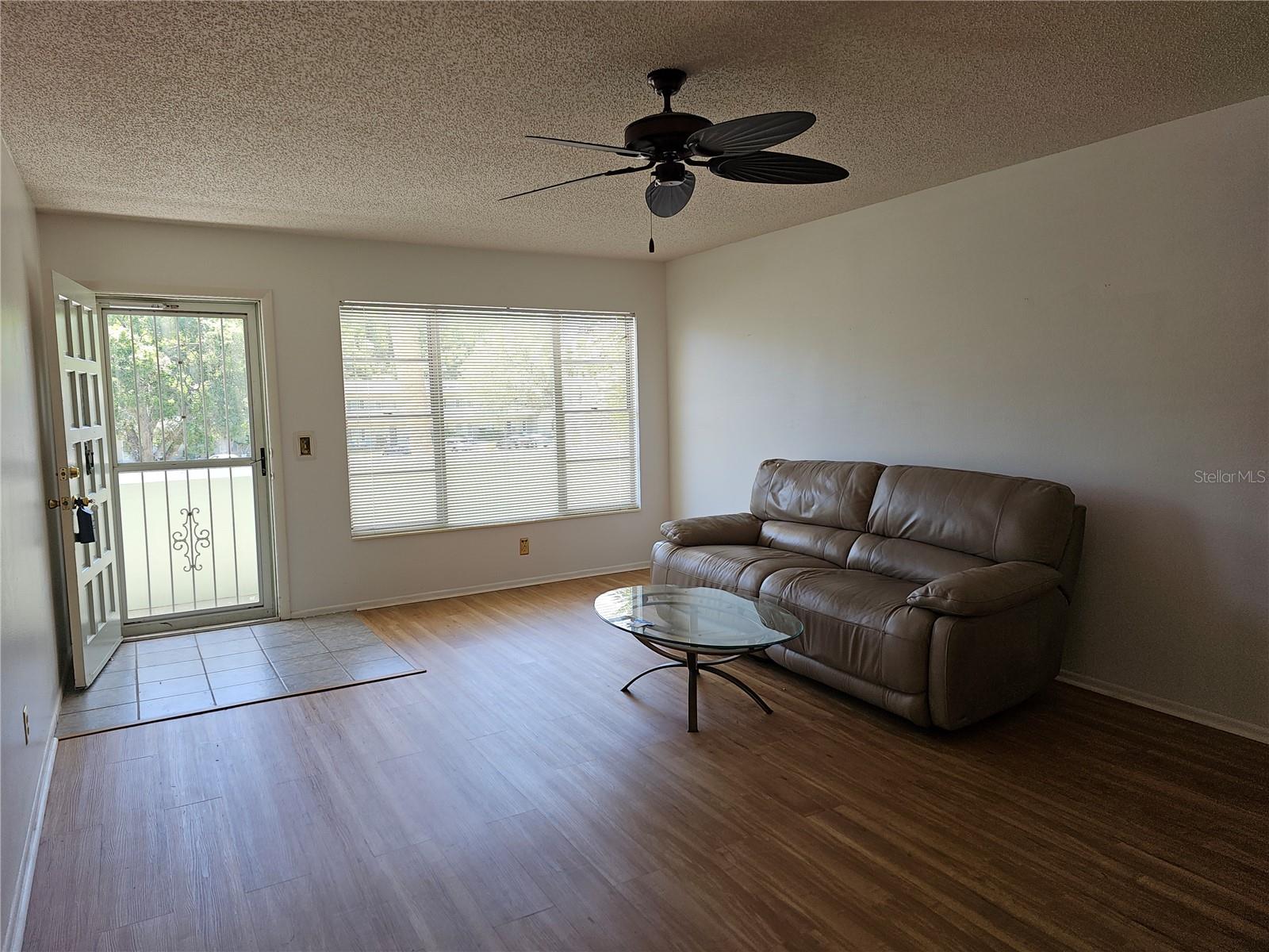 Image 11 of 67 For 2386 Sumatran Way 44