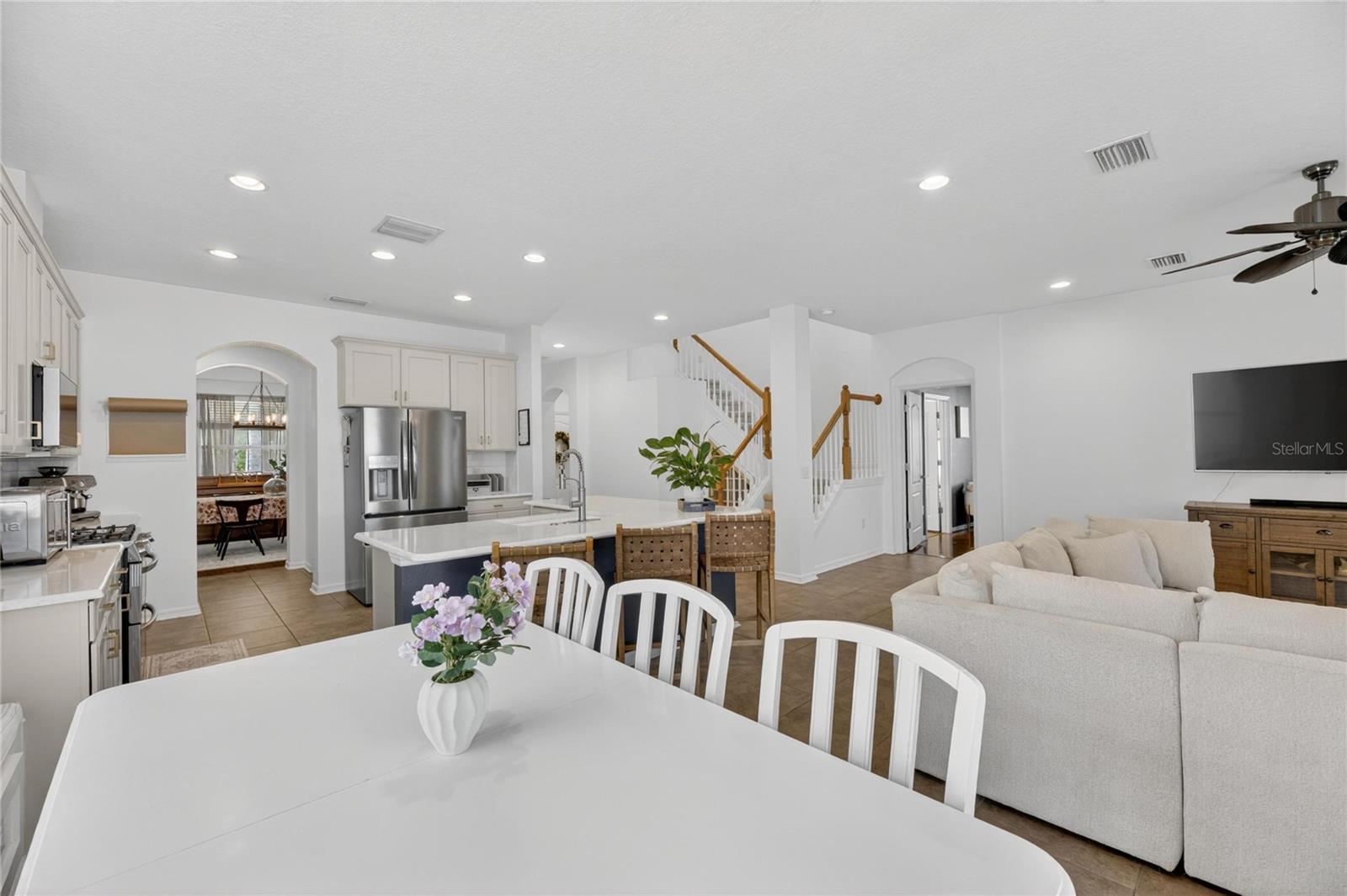 Image 15 of 72 For 8115 Savannah Point Court