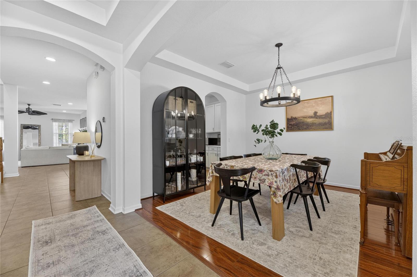 Image 19 of 72 For 8115 Savannah Point Court