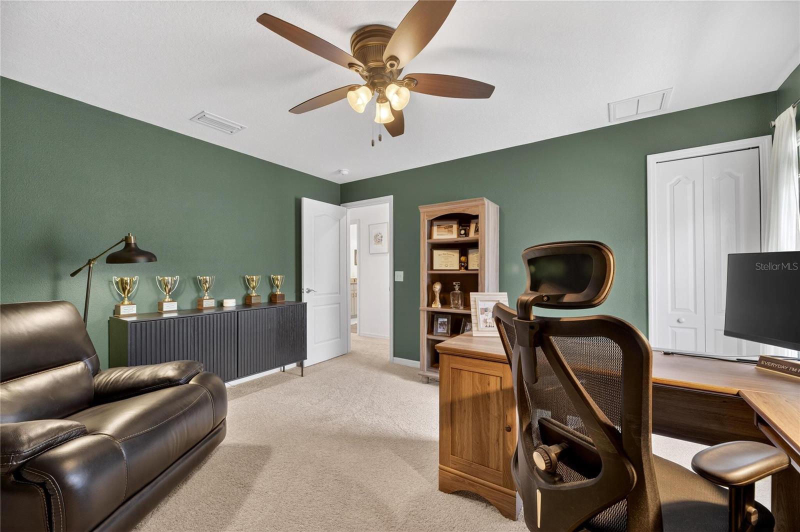 Image 40 of 72 For 8115 Savannah Point Court