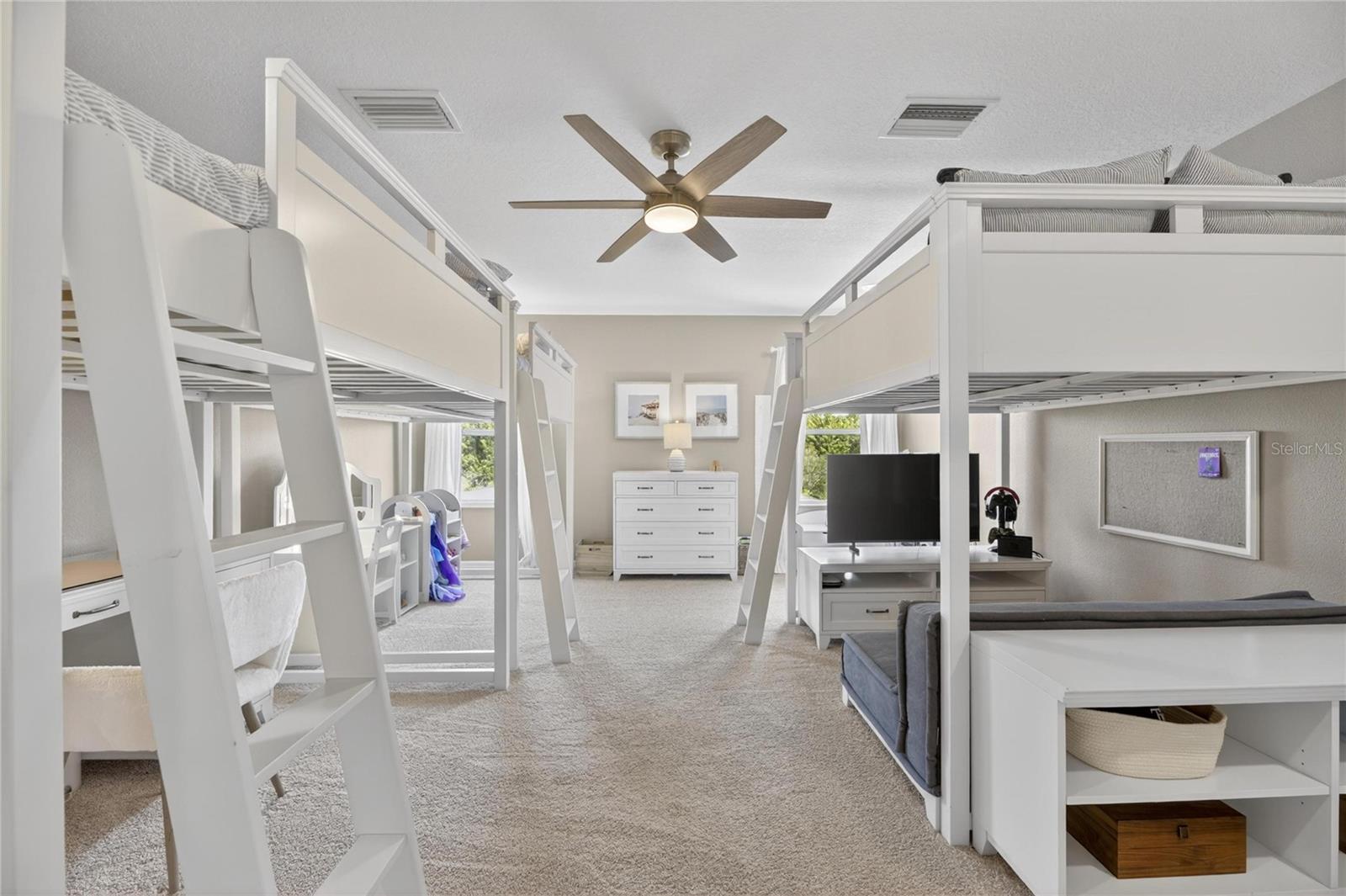 Image 47 of 72 For 8115 Savannah Point Court