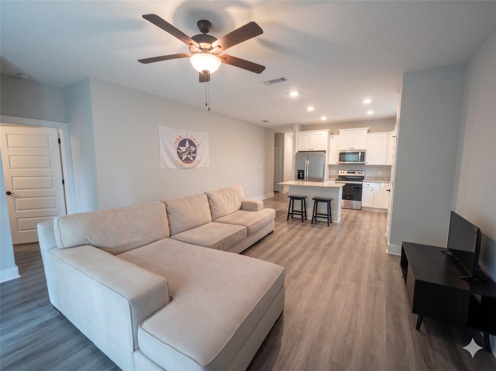 Image 3 of 19 For 3044 7th Avenue