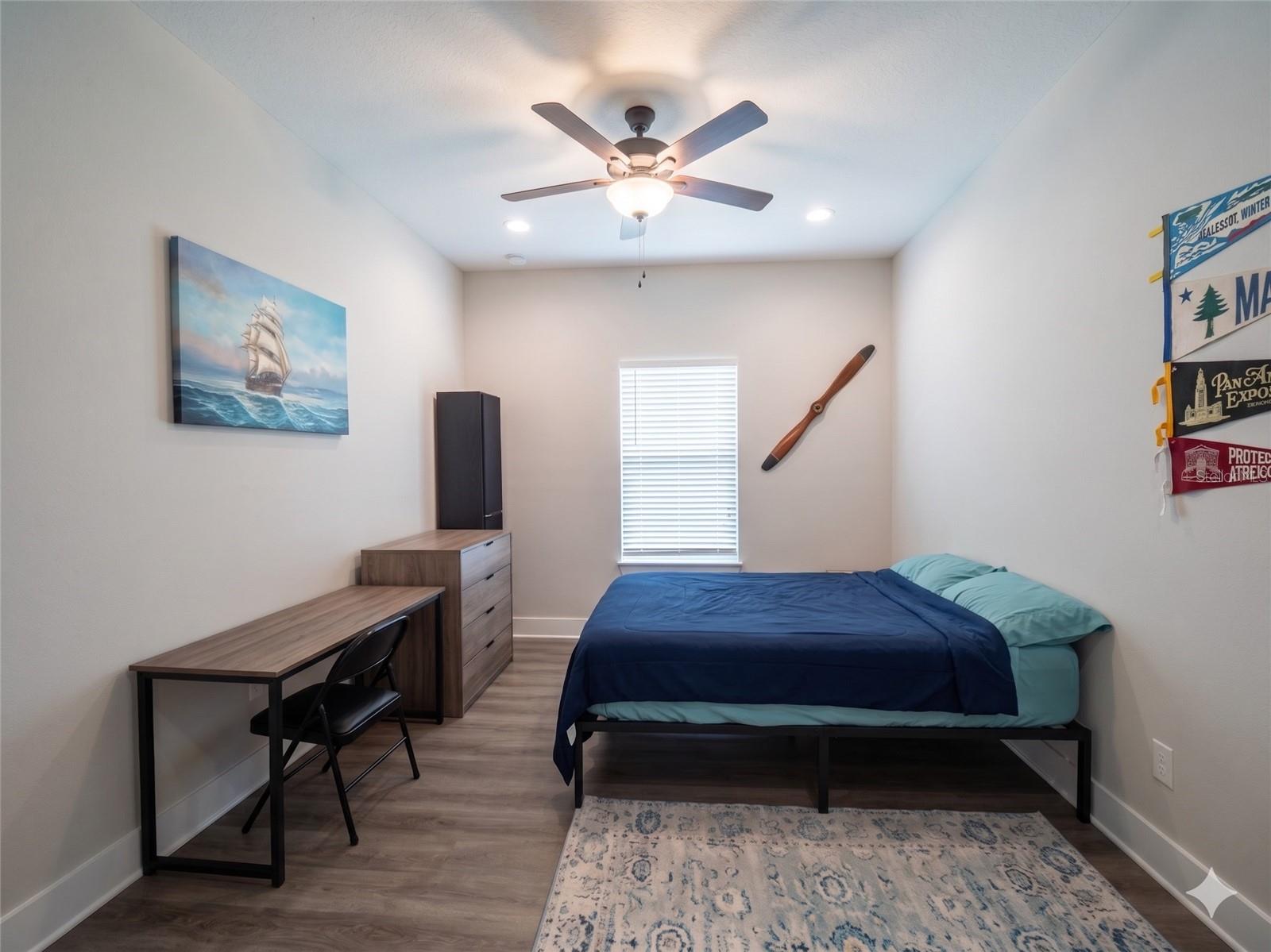 Image 7 of 19 For 3044 7th Avenue