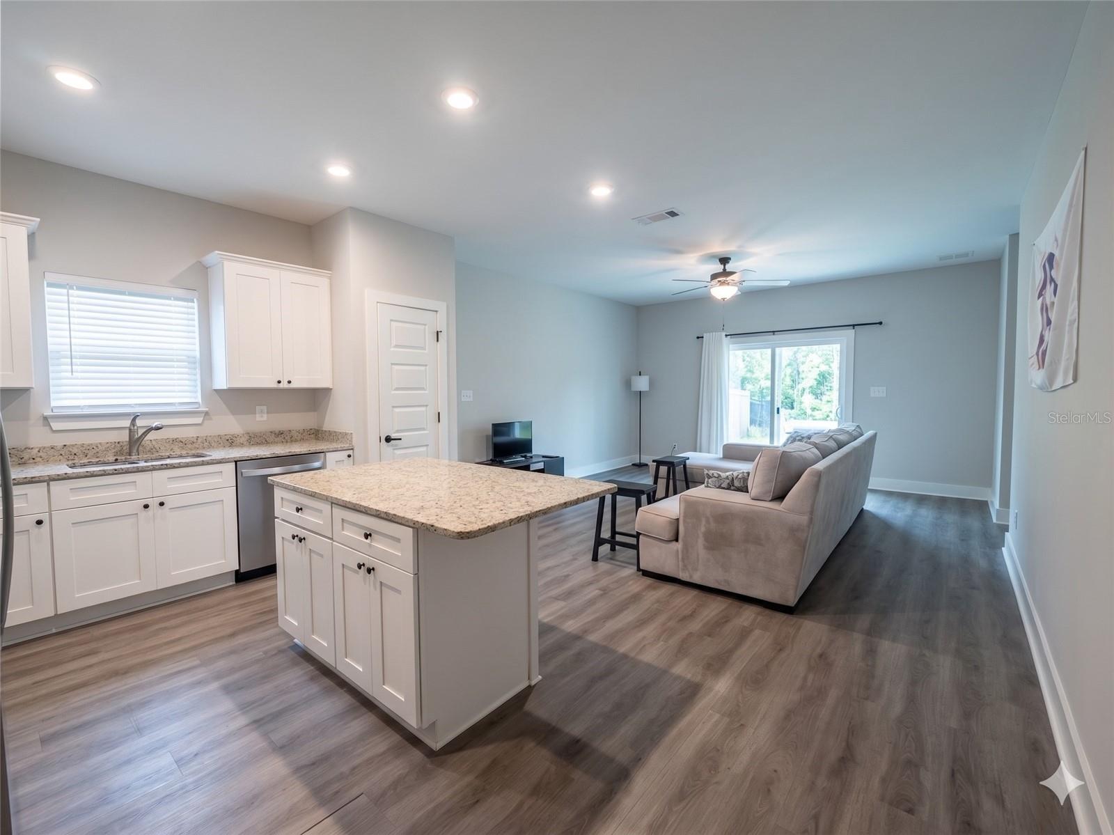Image 8 of 19 For 3044 7th Avenue