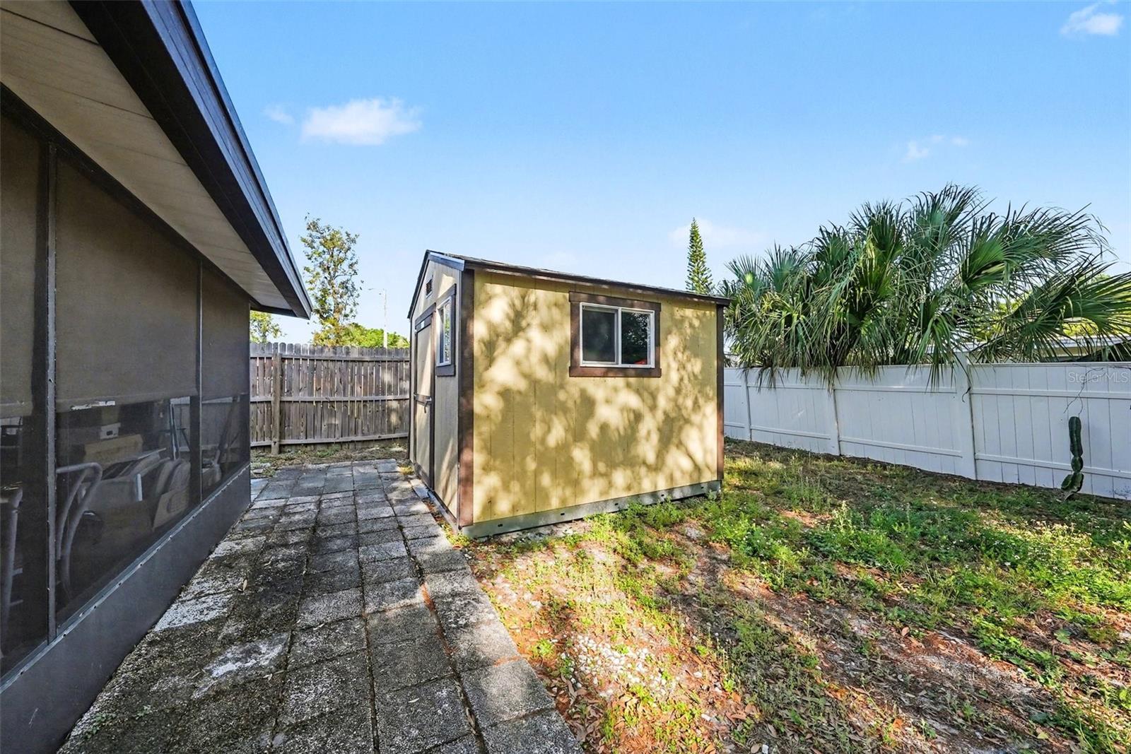 Image 26 of 26 For 4015 Land Avenue 2