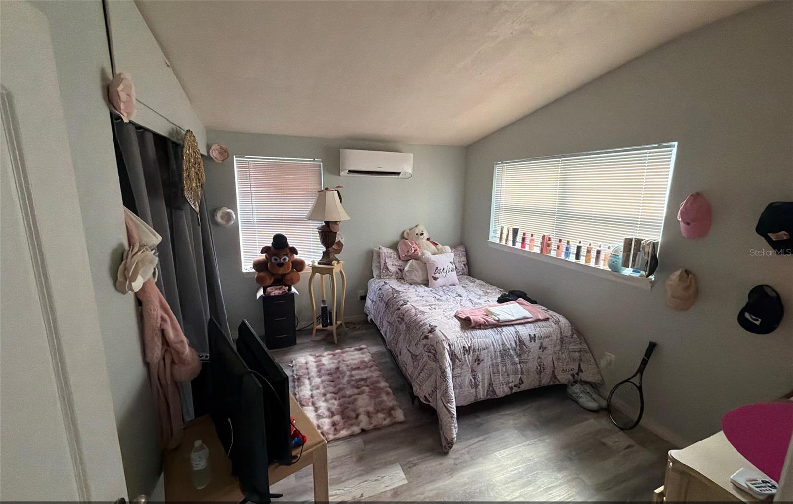 Image 5 of 10 For 1360 Washington Avenue