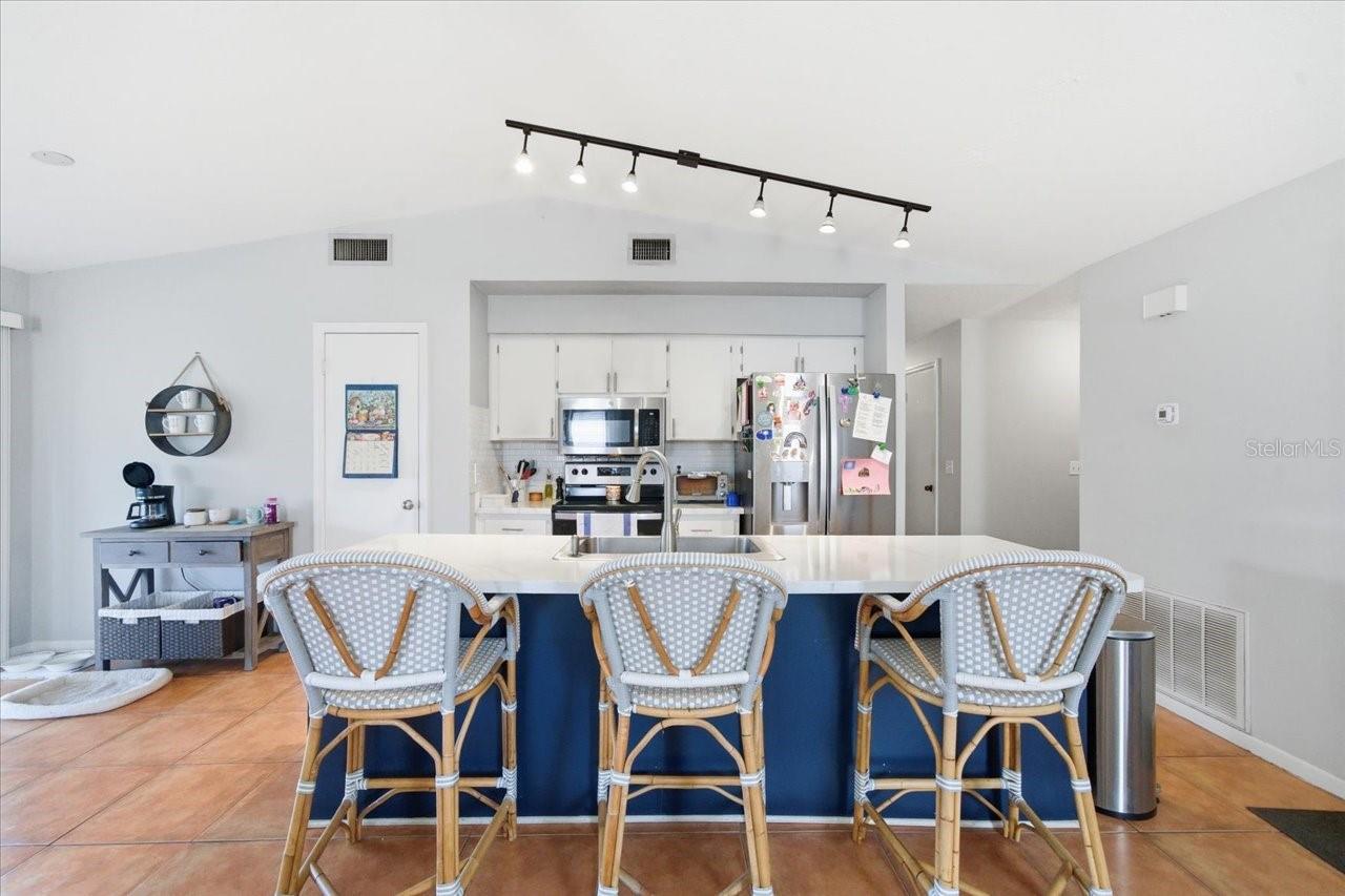 Image 4 of 32 For 5405 Stork Court