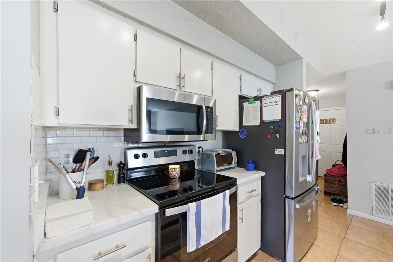 Image 7 of 32 For 5405 Stork Court