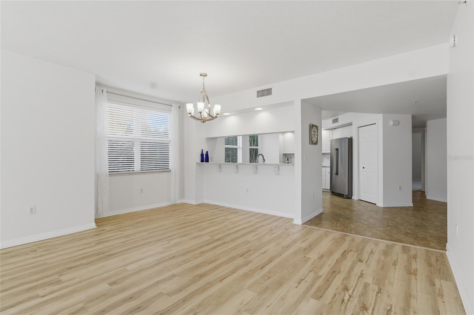 Image 11 of 37 For 960 Starkey Road 3106