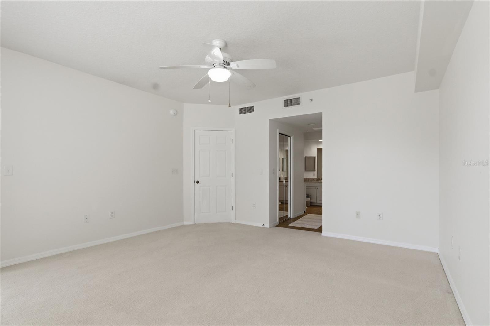 Image 19 of 37 For 960 Starkey Road 3106