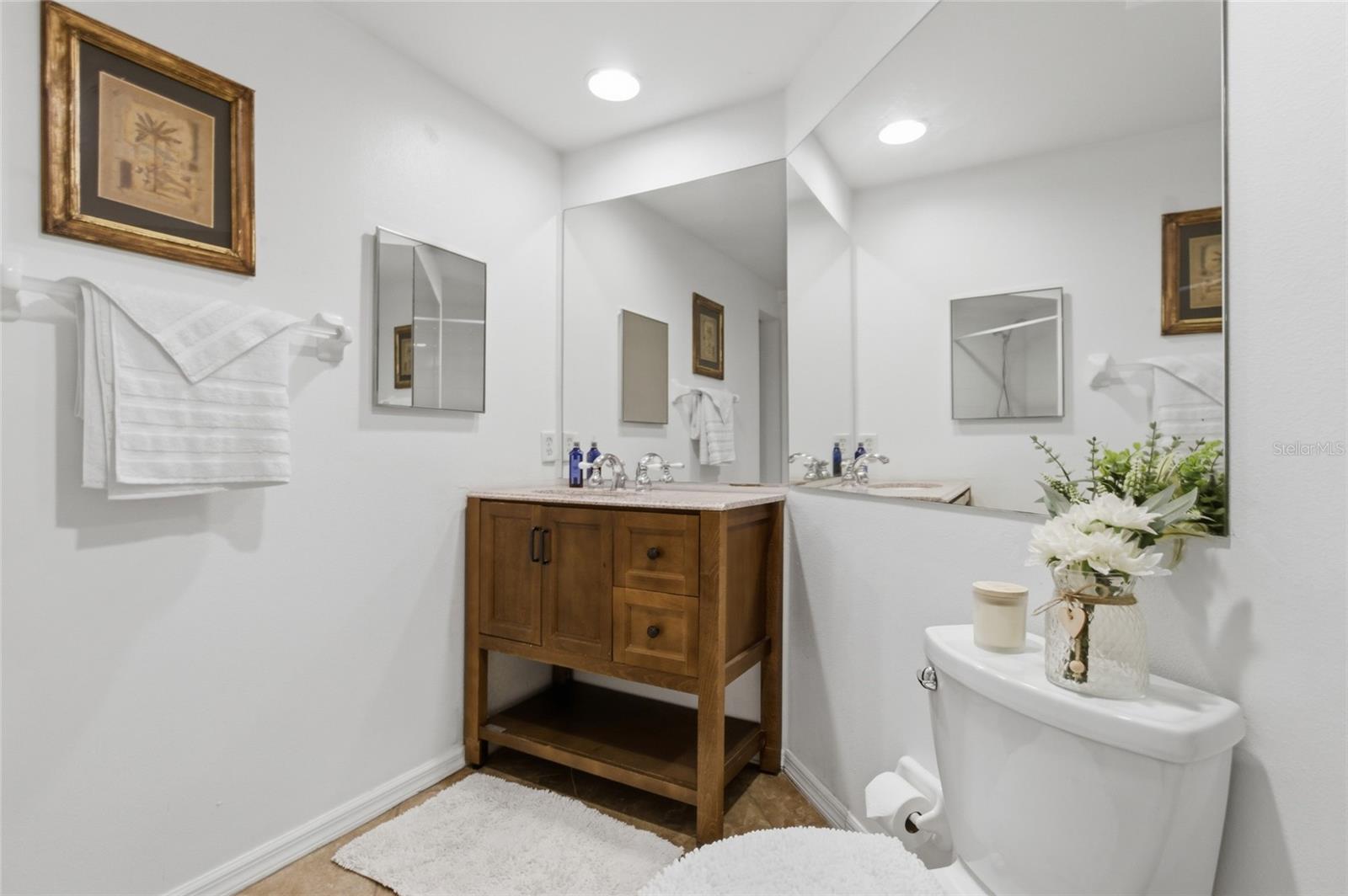 Image 26 of 37 For 960 Starkey Road 3106