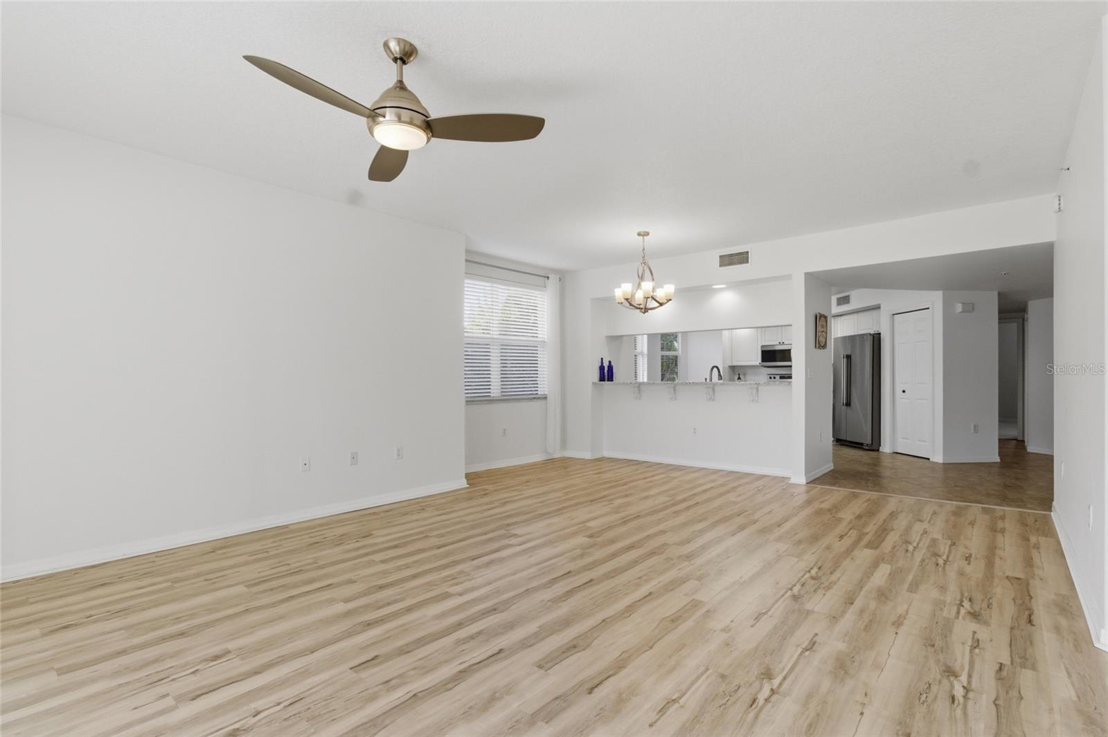 Image 7 of 37 For 960 Starkey Road 3106