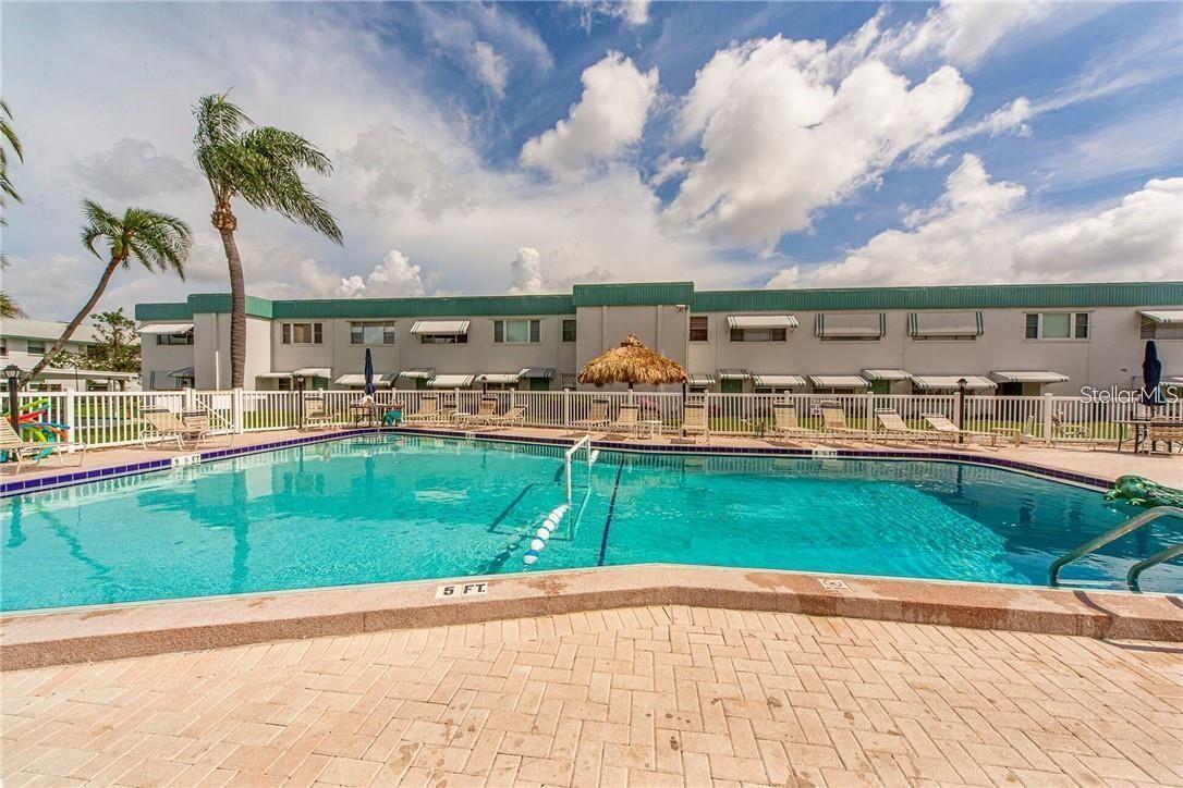 Listing photo id 36 for 5267 81st Street N 5