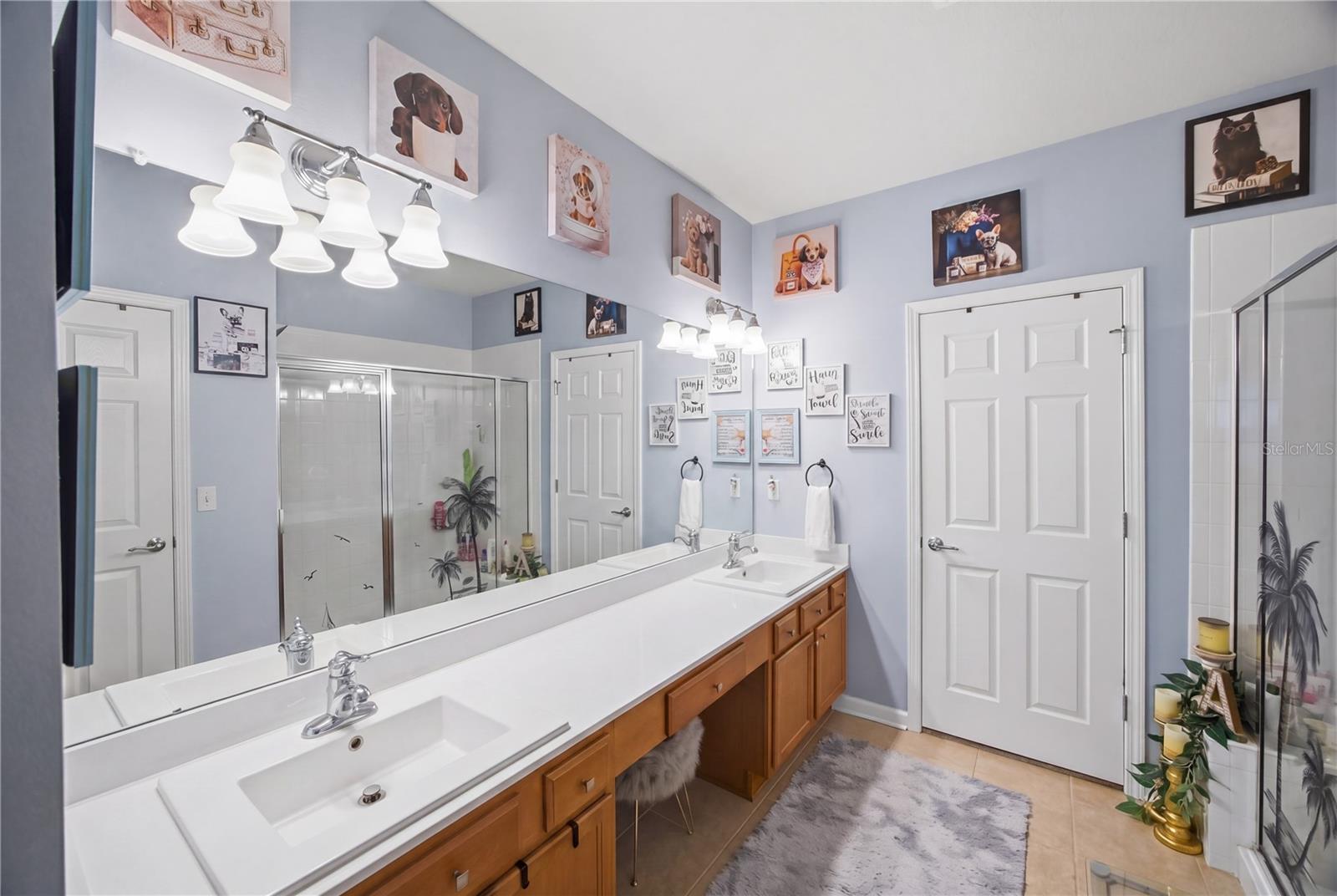 Image 21 of 36 For 2111 River Turia Circle