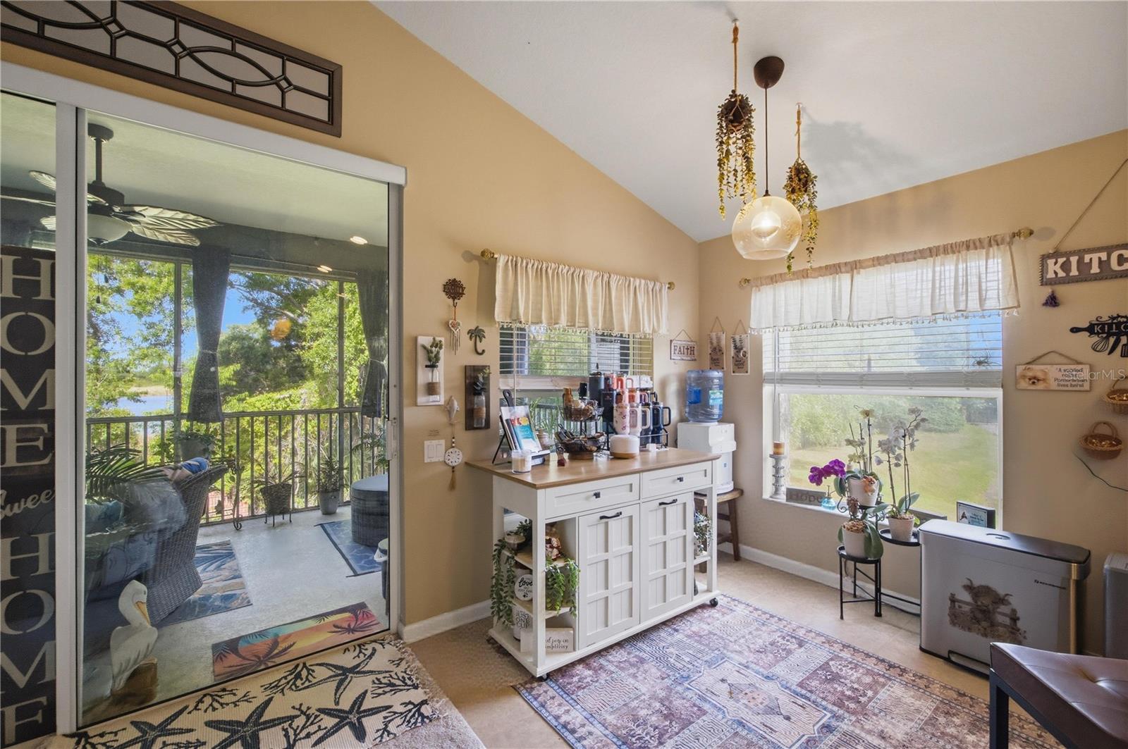 Image 24 of 36 For 2111 River Turia Circle