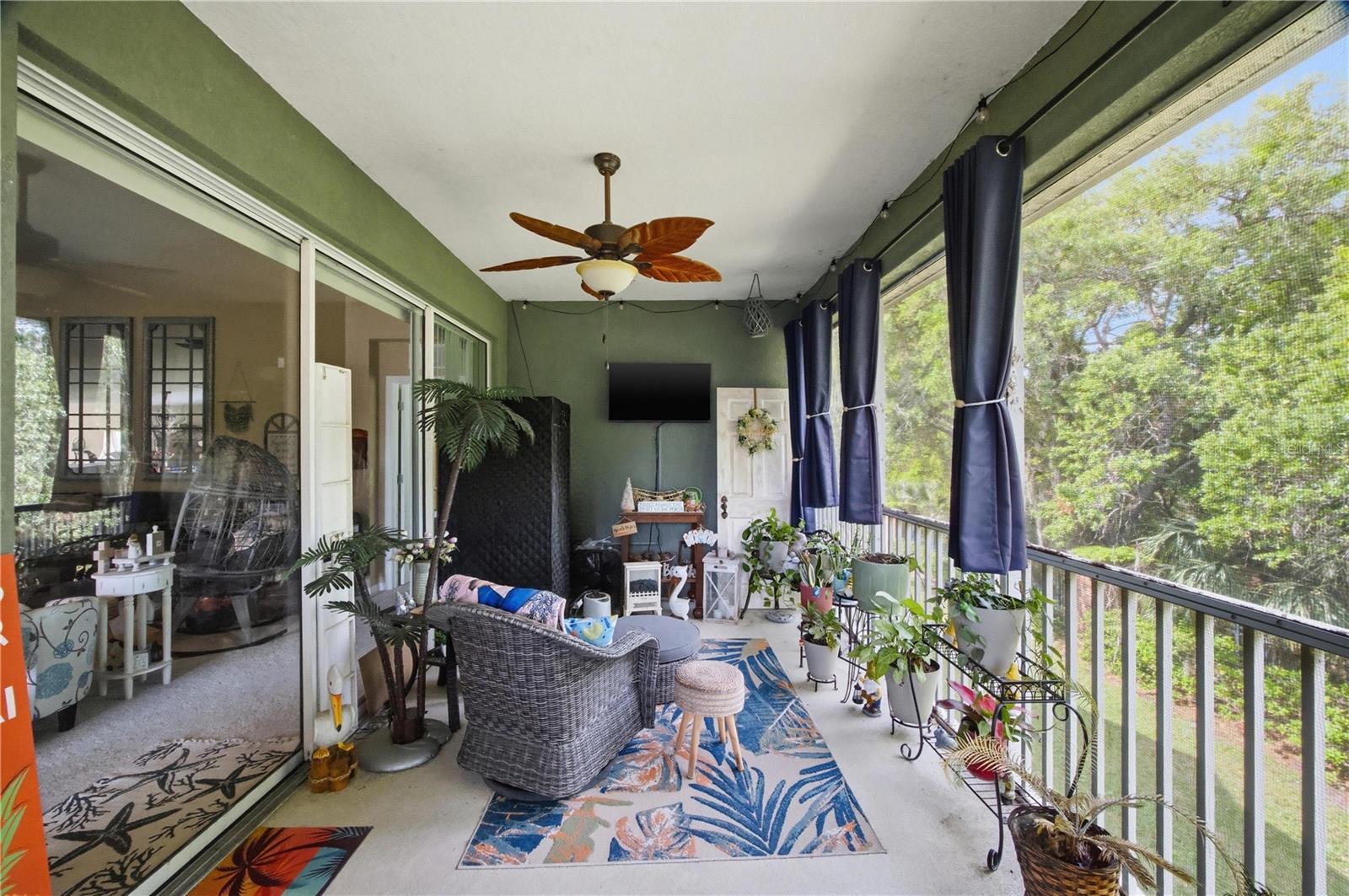 Image 27 of 36 For 2111 River Turia Circle