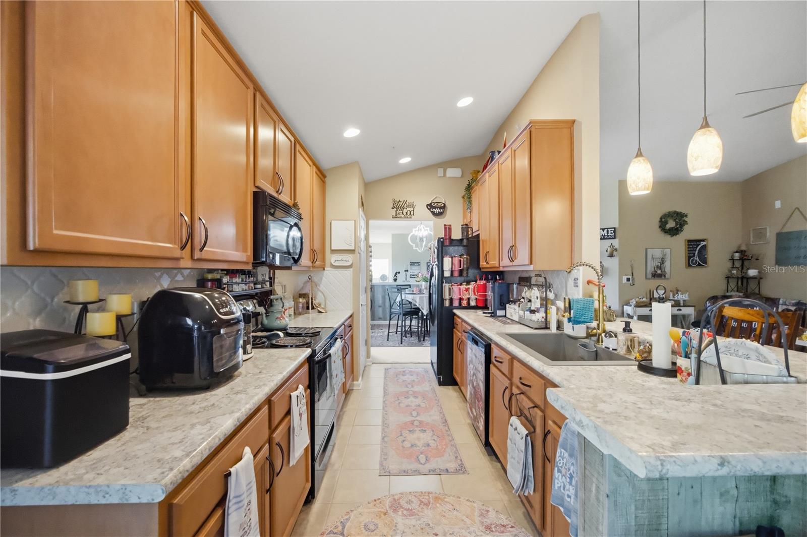 Image 9 of 36 For 2111 River Turia Circle