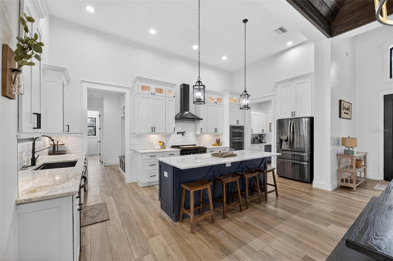 Image 14 of 95 For 16410 Alderman Turner Road