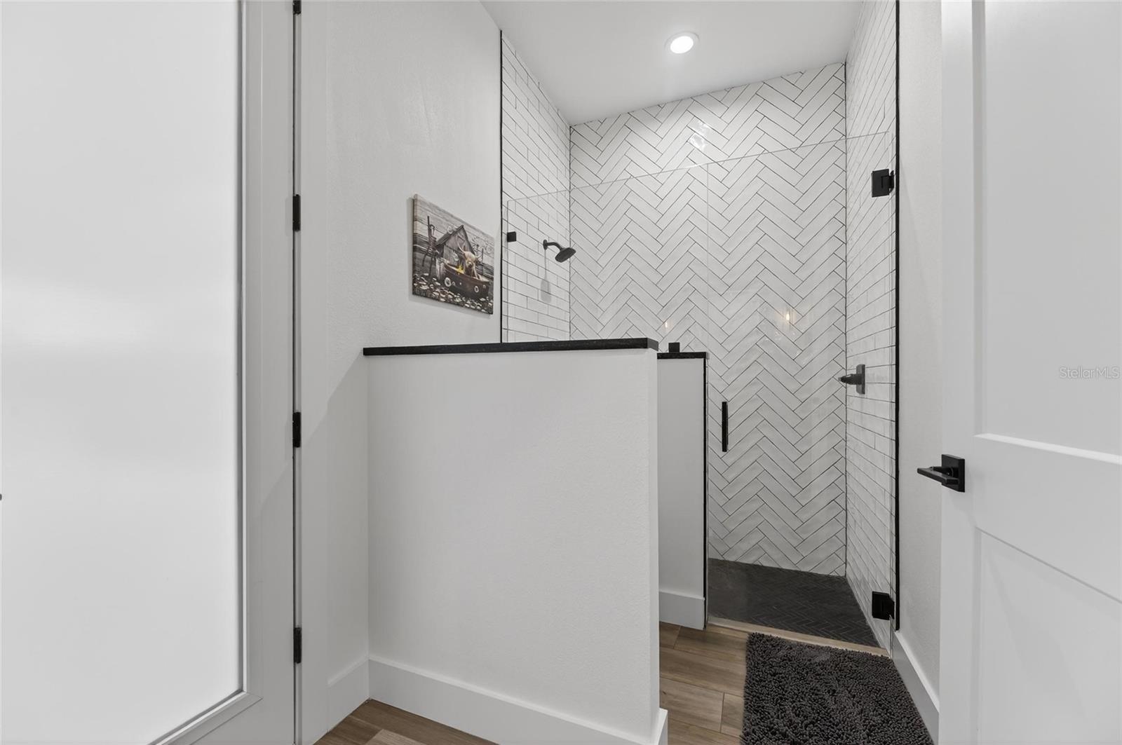 Image 47 of 95 For 16410 Alderman Turner Road