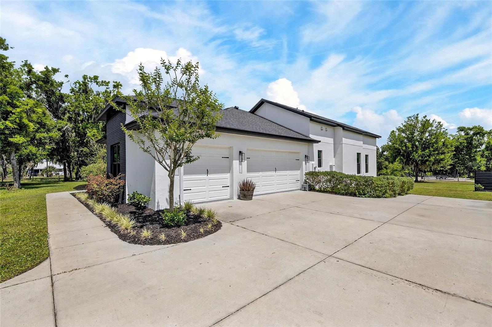 Image 5 of 95 For 16410 Alderman Turner Road